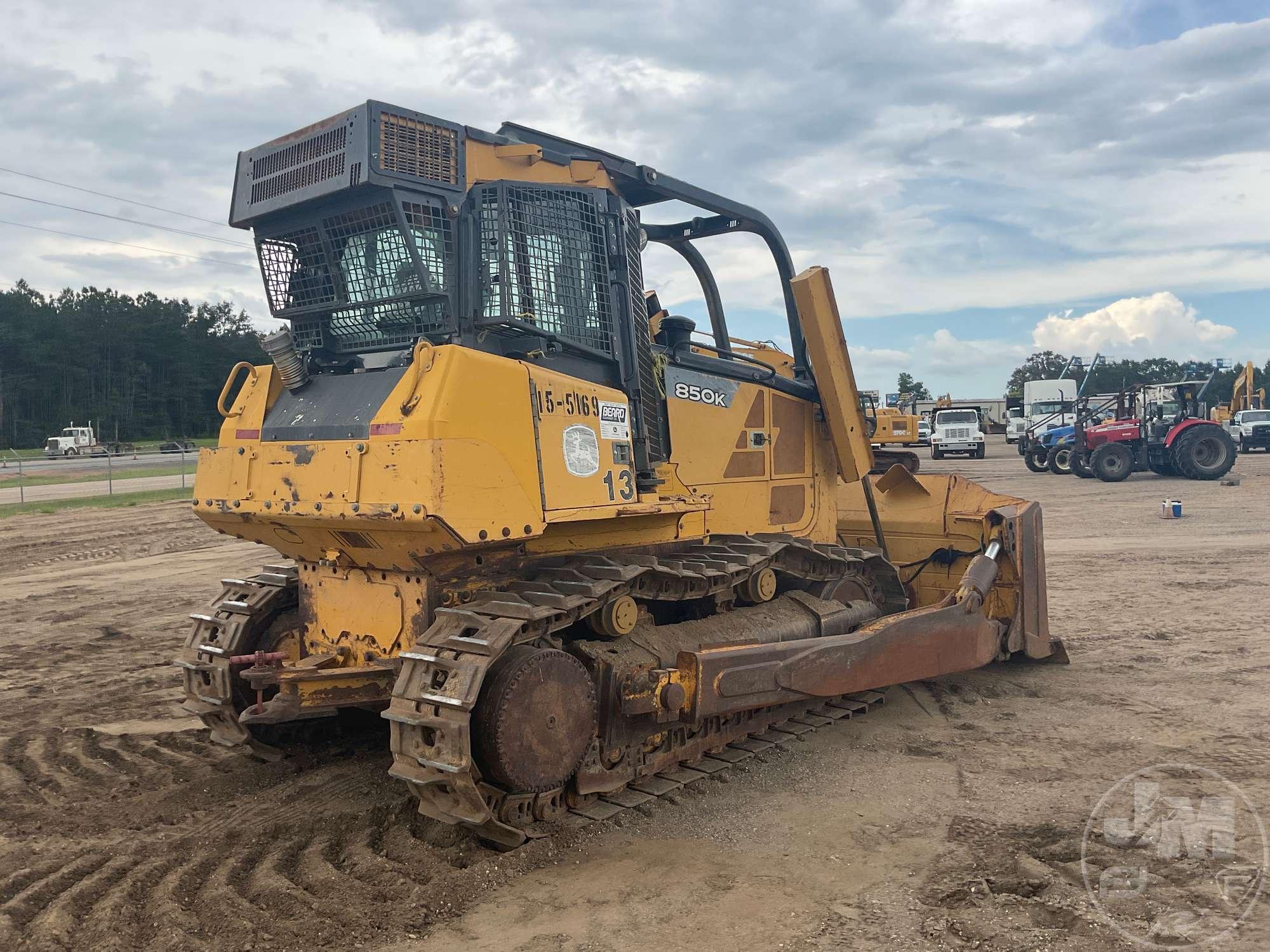 2013 JOHN DEERE 850K SN: 1T0850KXHCE235169 CRAWLER TRACTOR CAB