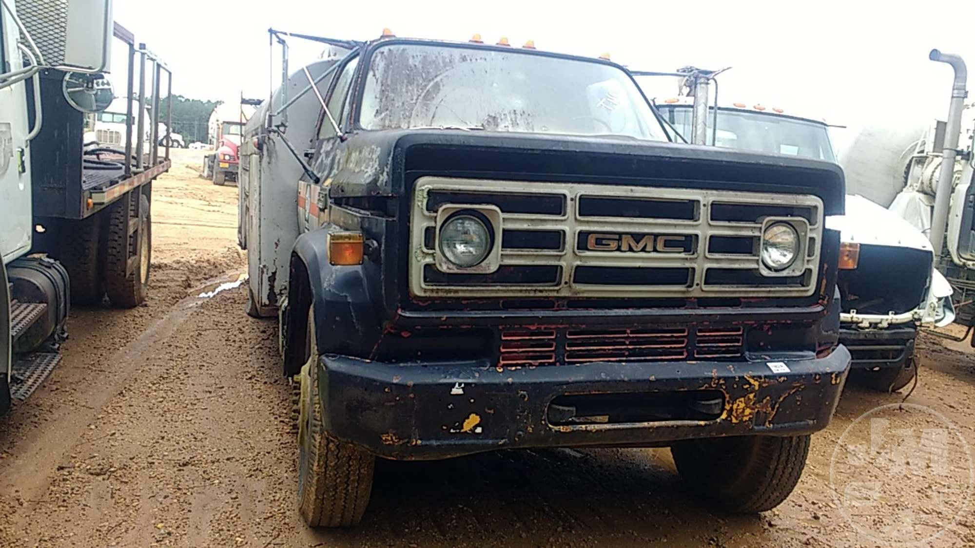 1977 GMC 6000 VIN: TCE617V604444 S/A BULK OIL TRUCK