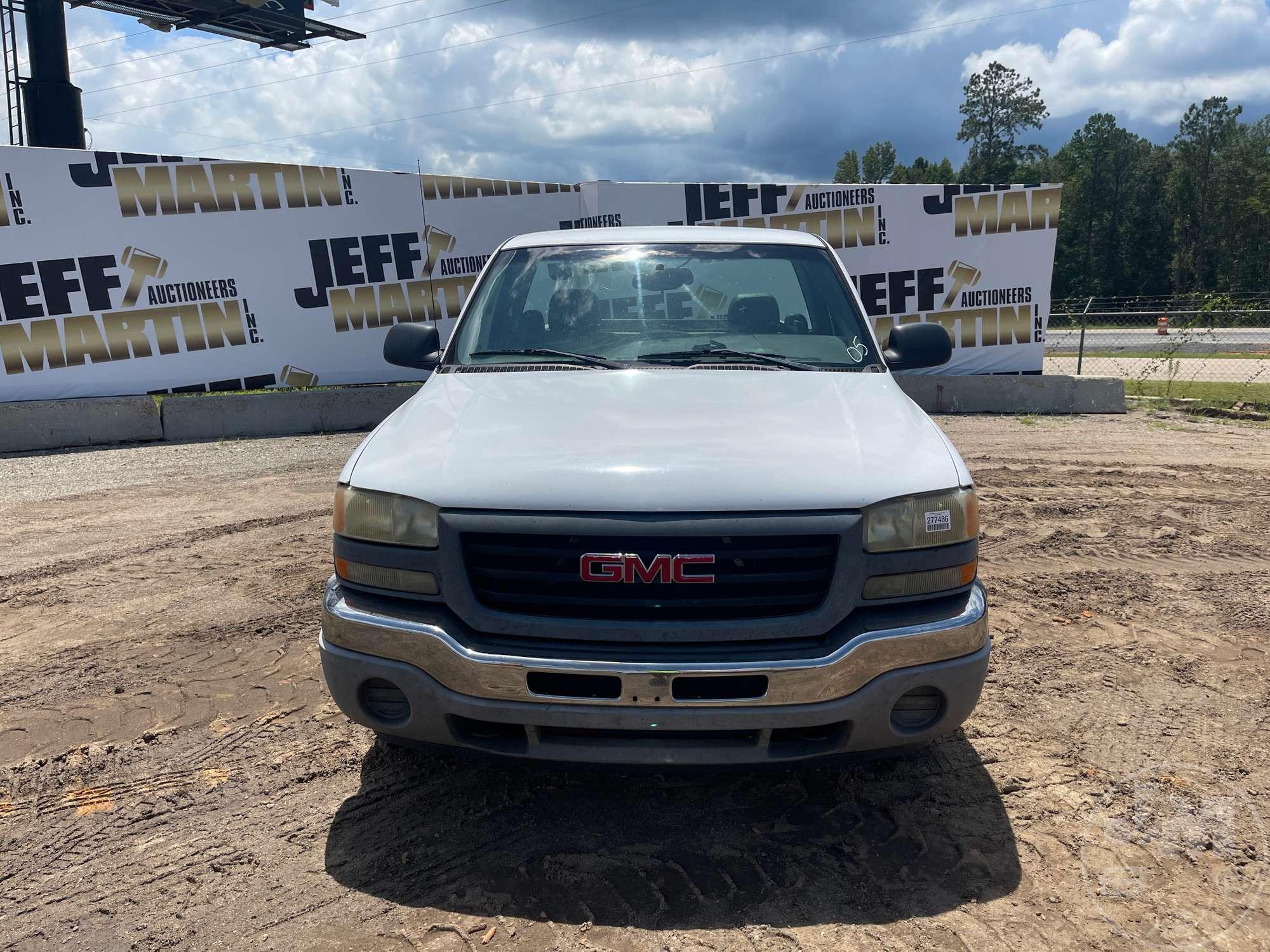 2005 GMC SIERRA 1500 REGULAR CAB PICKUP VIN: 1GTEC14V55Z293308