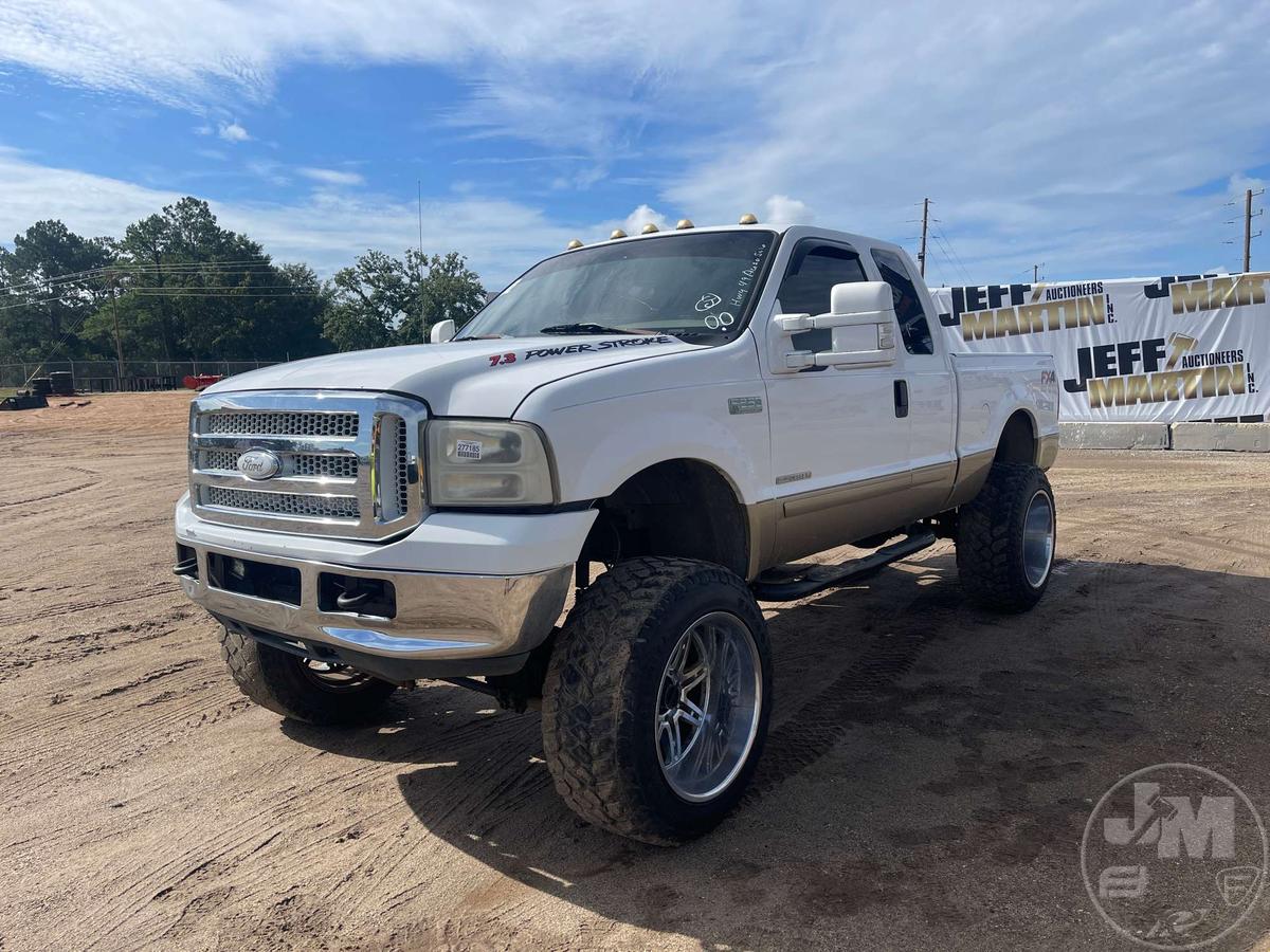 2000 FORD F-250 EXTENDED CAB 4X4 3/4 TON PICKUP VIN: 1FTNX21F0YEC90240