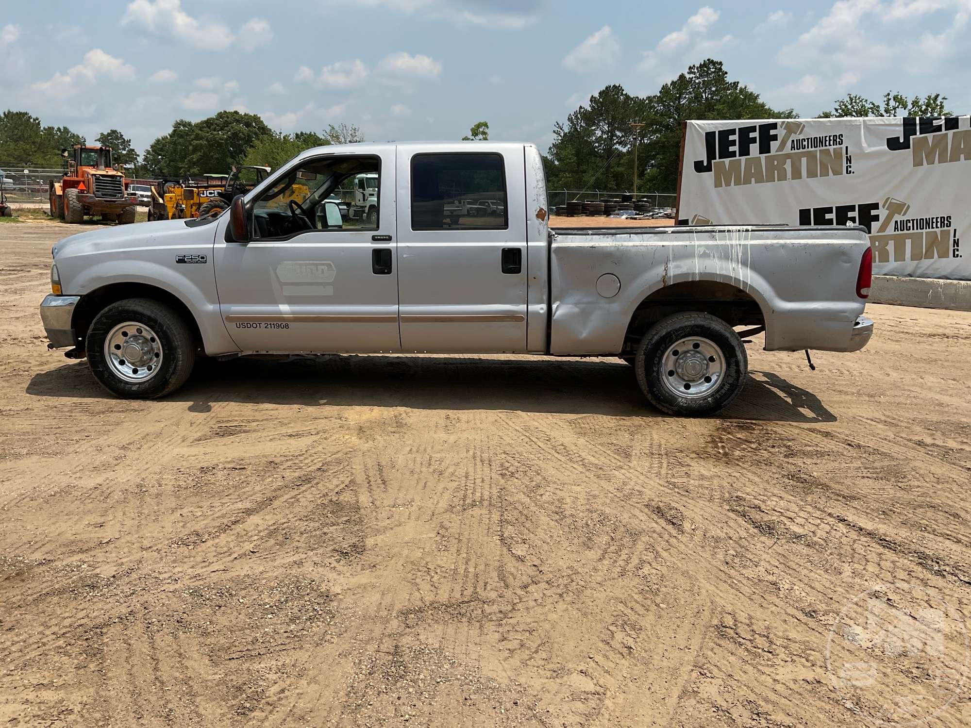 2004 FORD F-250XLT SD CREW CAB 3/4 TON PICKUP VIN: 1FTNW20LX4EA13812