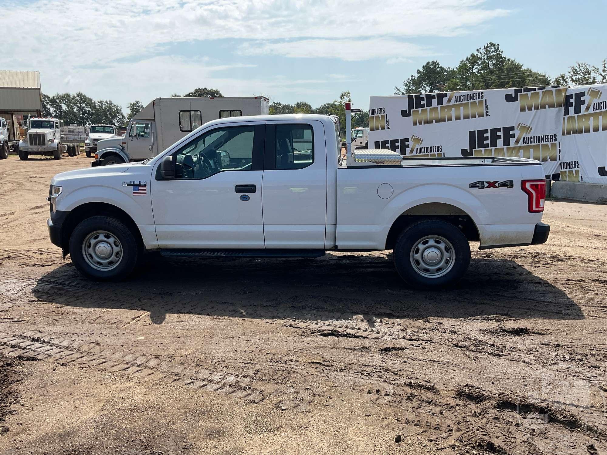 2017 FORD F-150 EXTENDED CAB PICKUP VIN: 1FTFX1EF7HKC67466