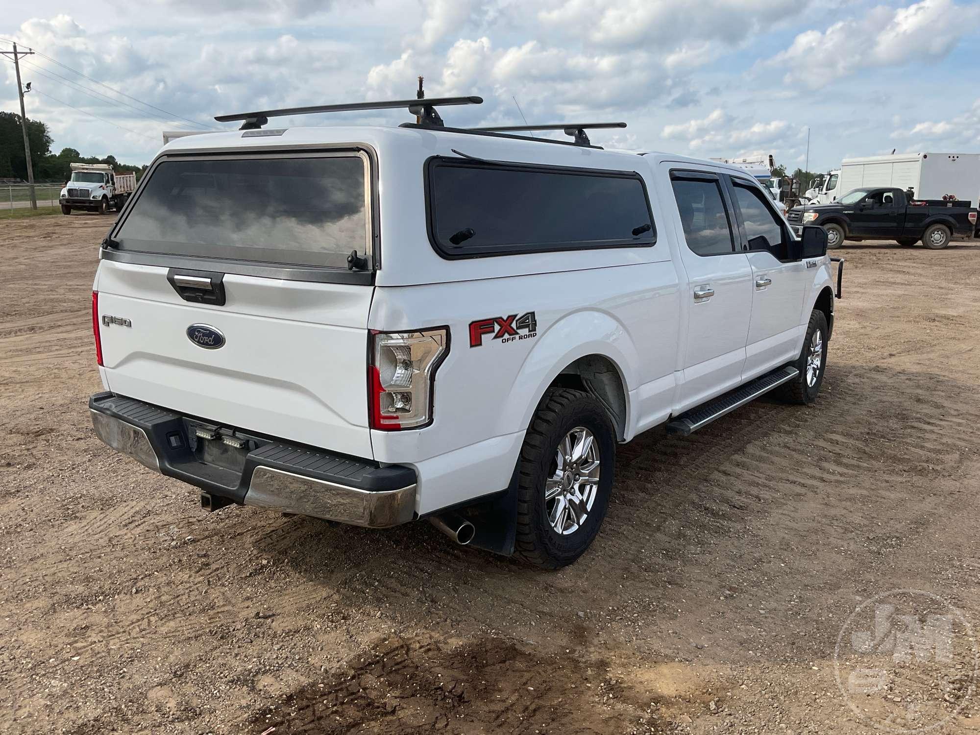 2017 FORD F-150XLT CREW CAB 4X4 PICKUP VIN: 1FTFW1EF8HFB05714