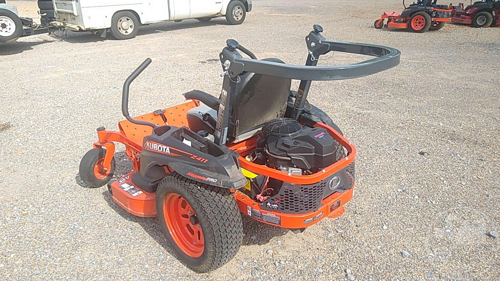 KUBOTA Z411KW ZERO TURN SN: 14640