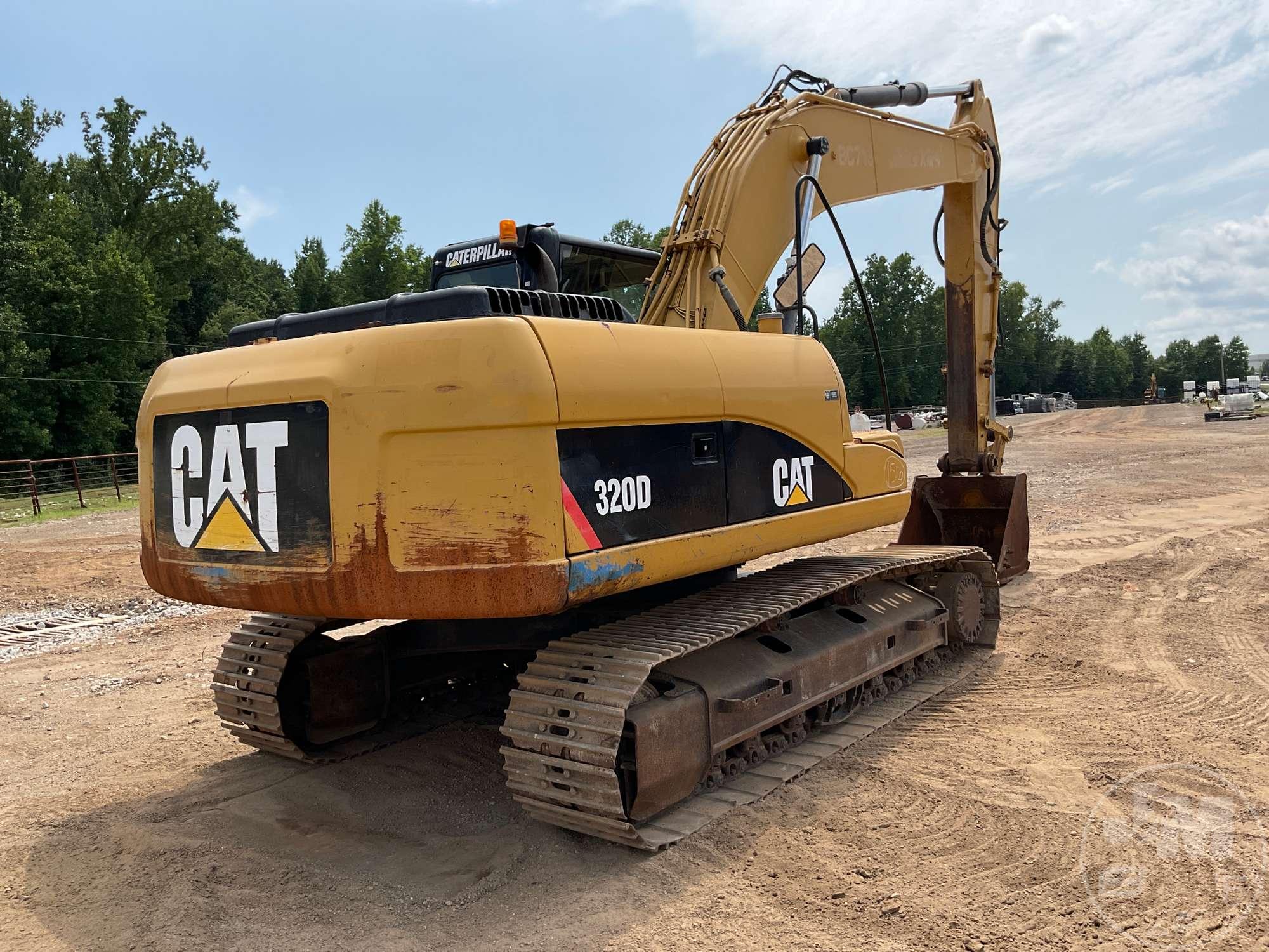 2011 CATERPILLAR 320D-E HYDRAULIC EXCAVATOR SN: CAT0320DTBWZ05700