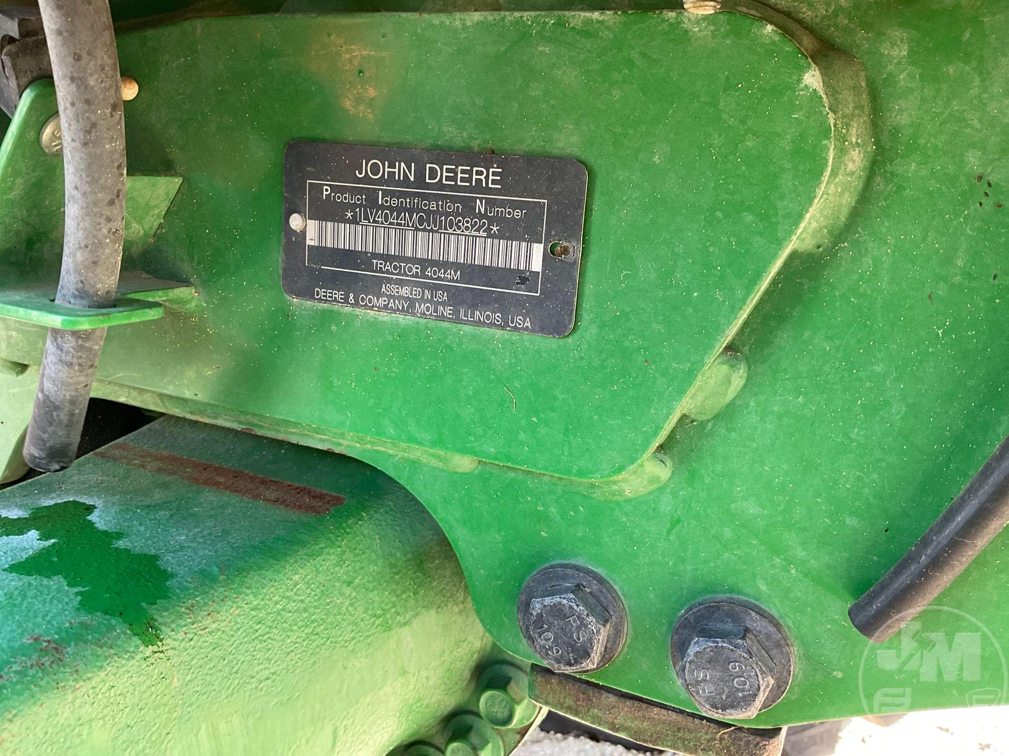 JOHN DEERE 4044M 4X4 TRACTOR SN: 1LV4044MCU103822