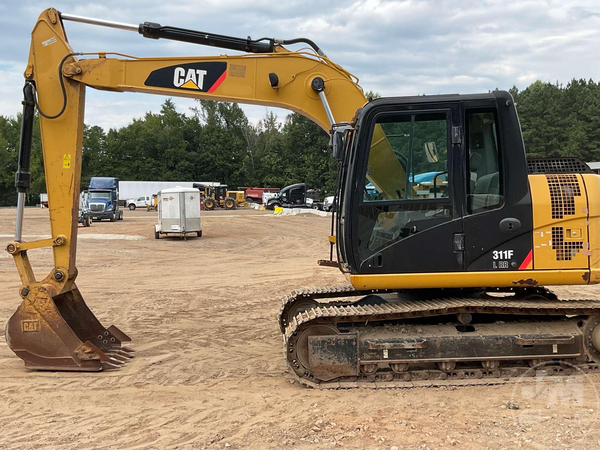 2015 CATERPILLAR 311FLRR HYDRAULIC EXCAVATOR SN: JFT00777