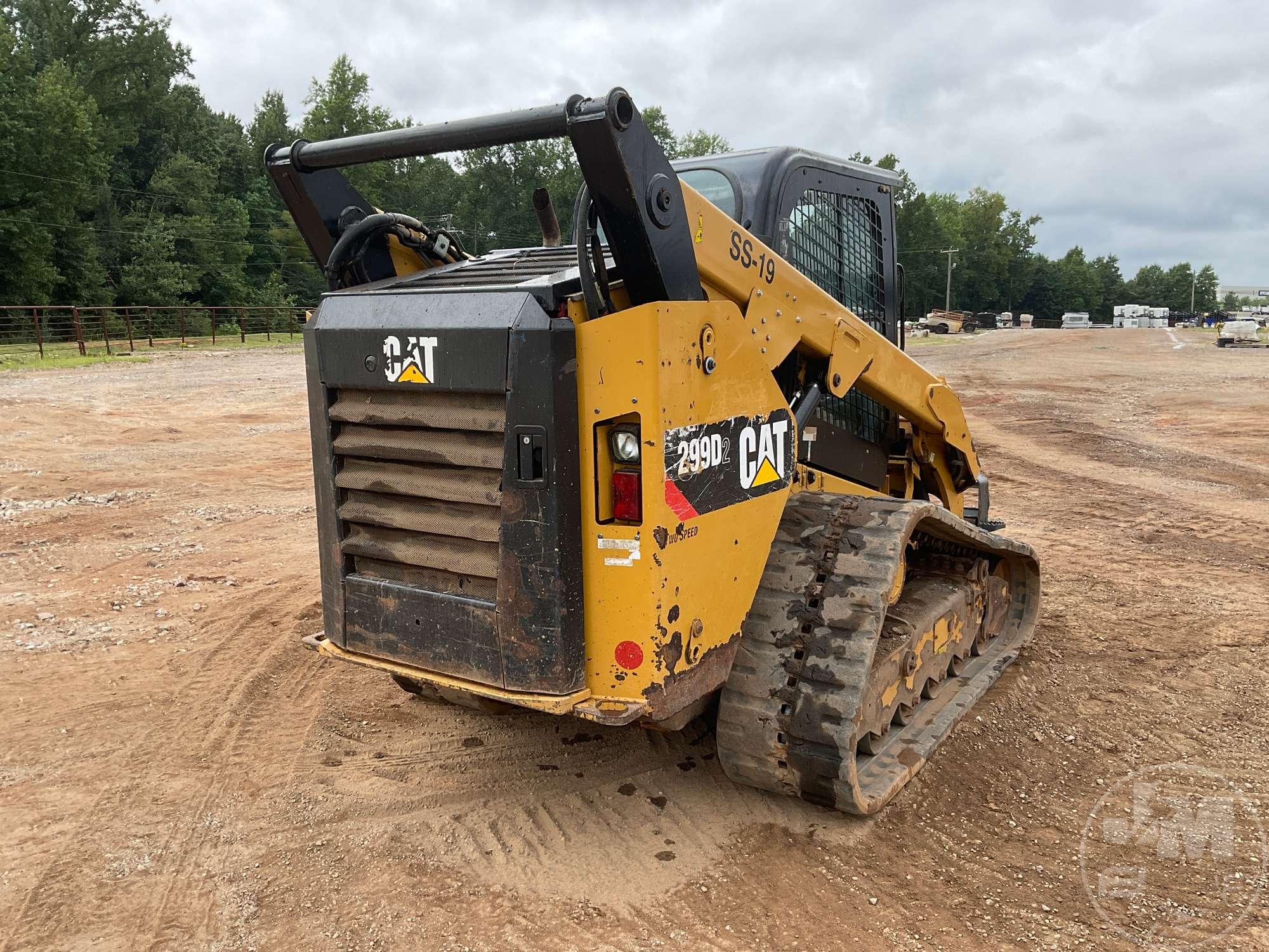 2016 CATERPILLAR MODEL 299D2 MULTI TERRAIN LOADER SN: CAT0299DHFD201329 CAB