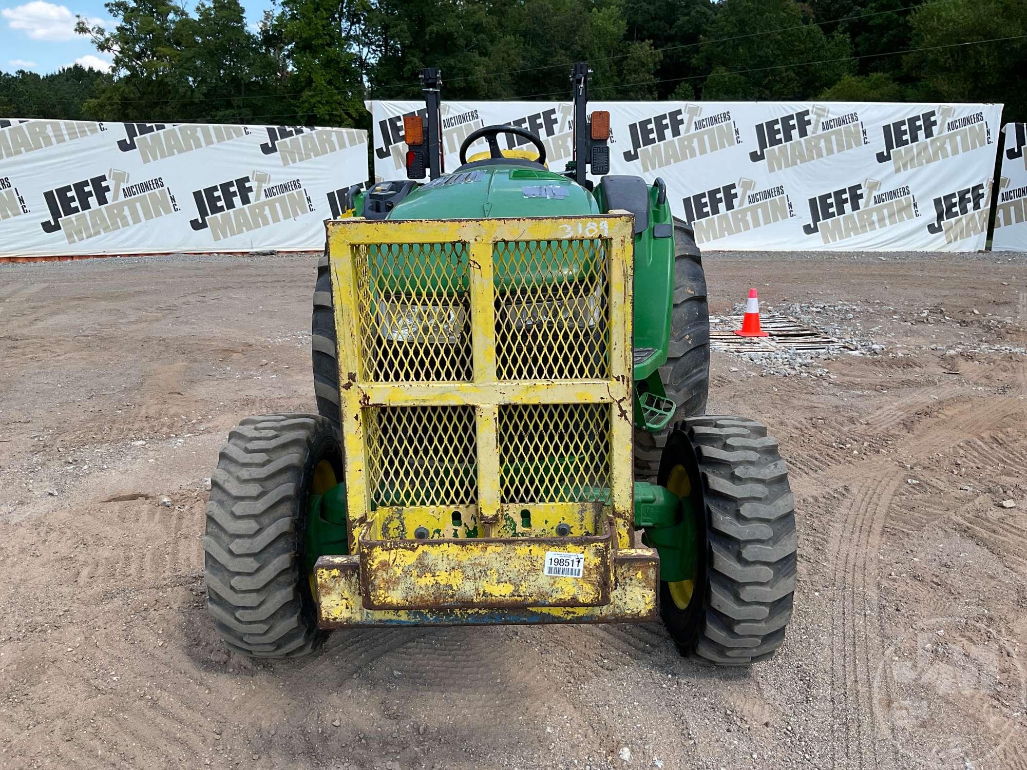 JOHN DEERE 4044M 4X4 TRACTOR SN: 1LV4044MCU103822