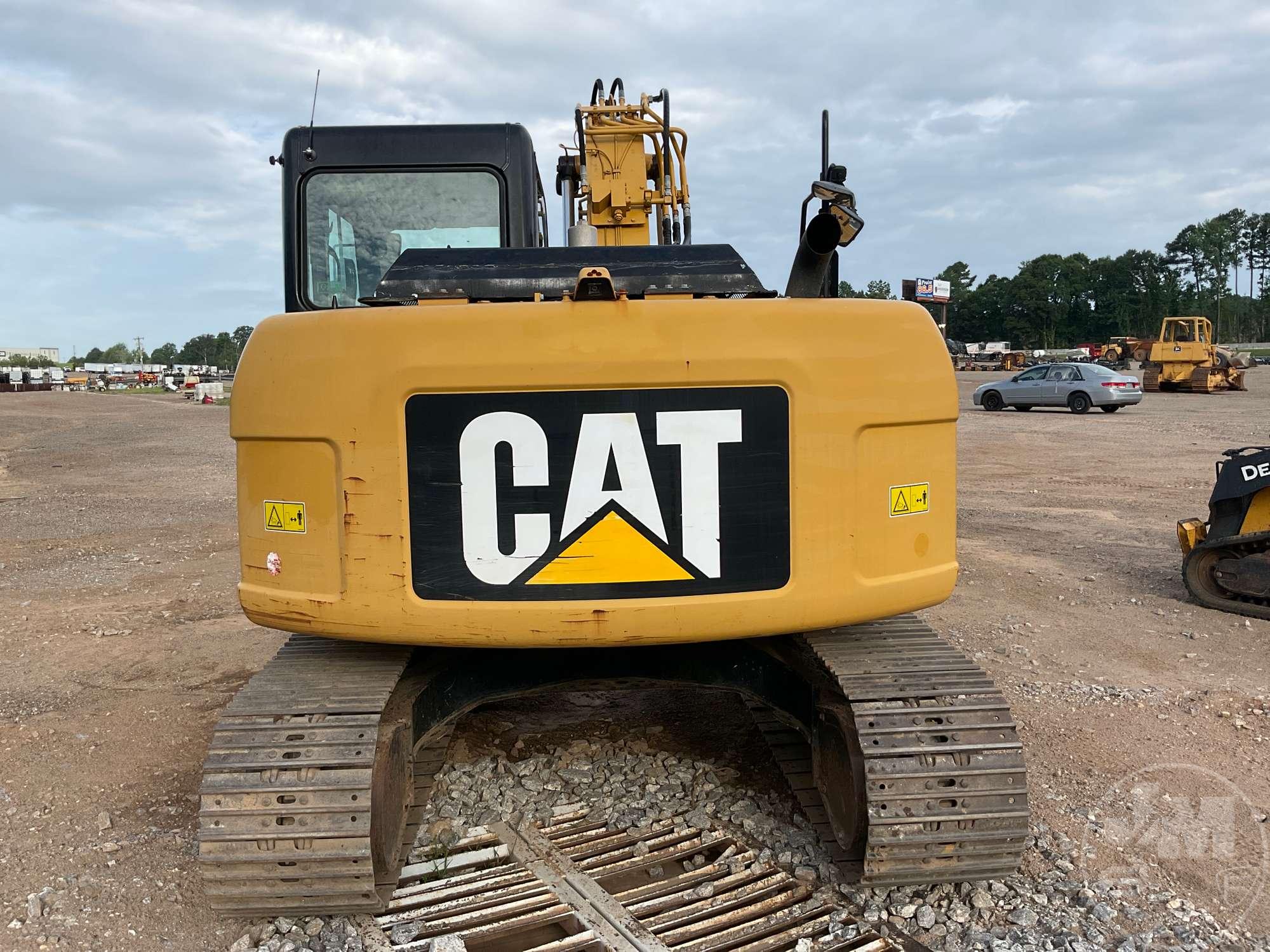 2015 CATERPILLAR 311FLRR HYDRAULIC EXCAVATOR SN: JFT00739