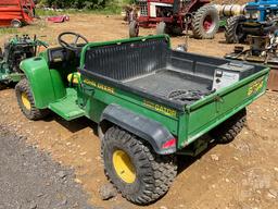 JOHN DEERE ELECTRIC TURF GATOR SN: W0E4X2E001390