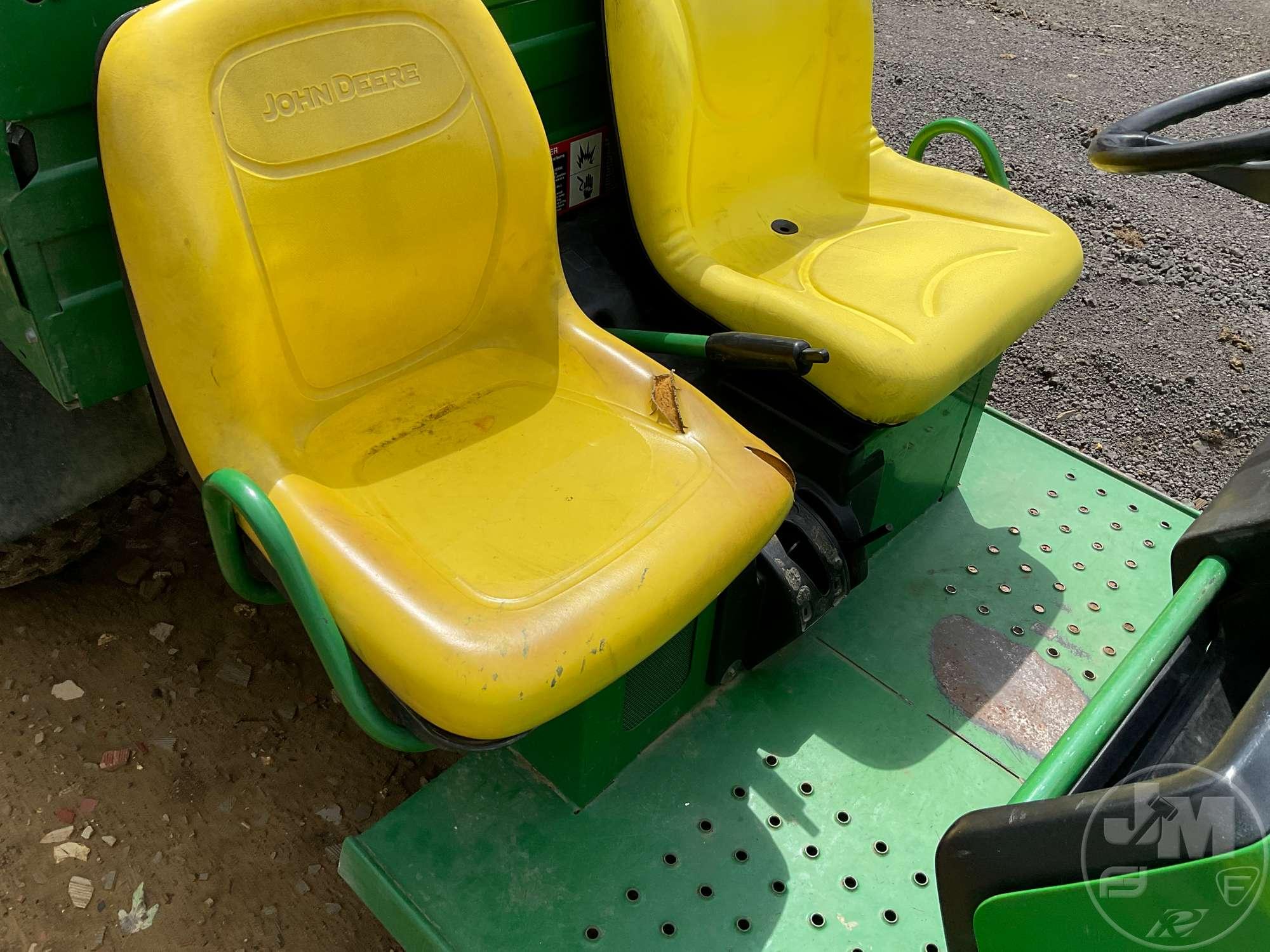 JOHN DEERE ELECTRIC TURF GATOR SN: W0E4X2E001390