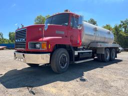 1991 MACK CH613 TANDEM AXLE WATER TRUCK VIN: 1M2AA12Y8MW009408