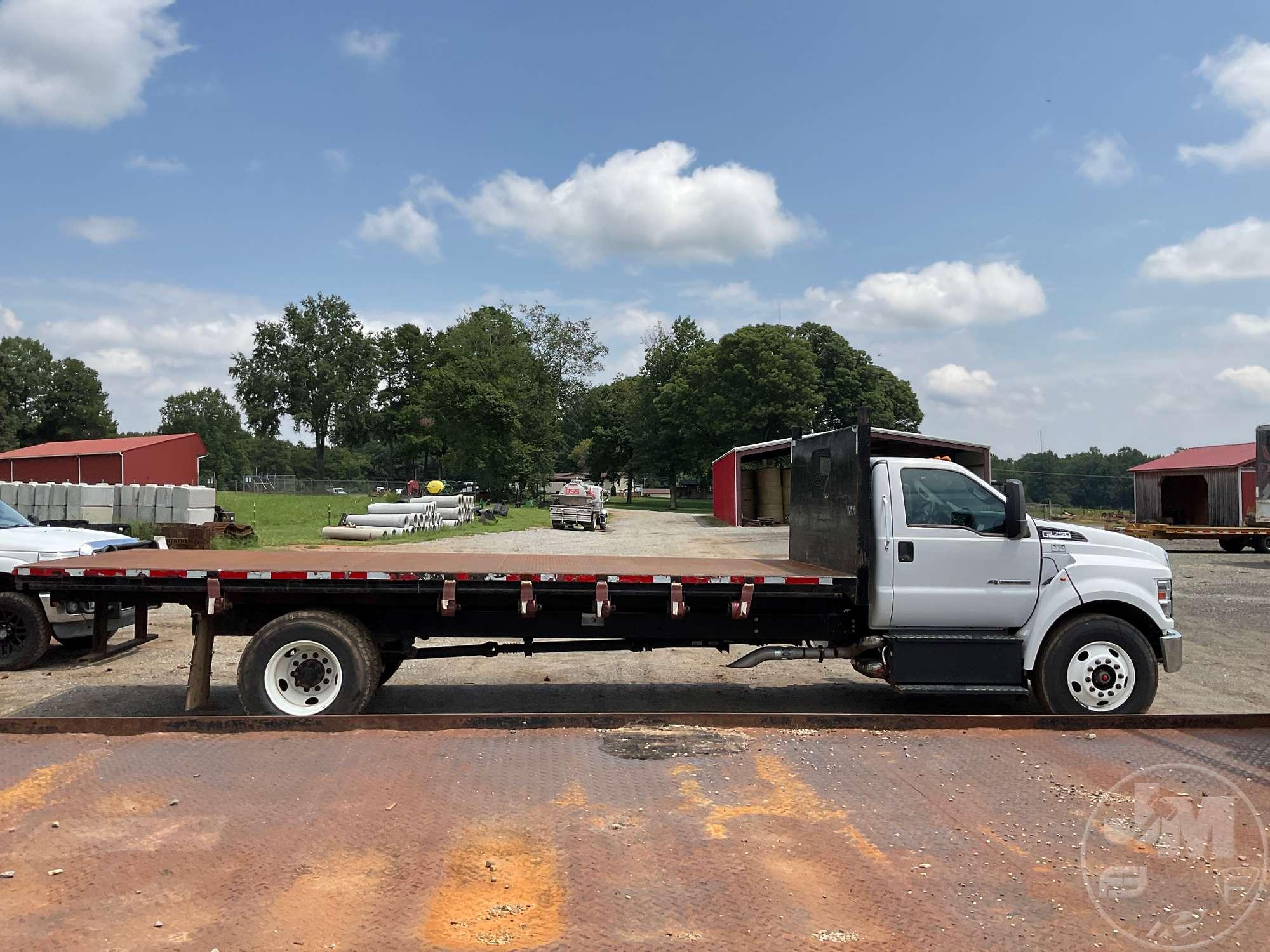 2017 FORD F-750 SUPER DUTY SINGLE AXLE DUMP TRUCK VIN: 1FDNF7DC3HDB00658