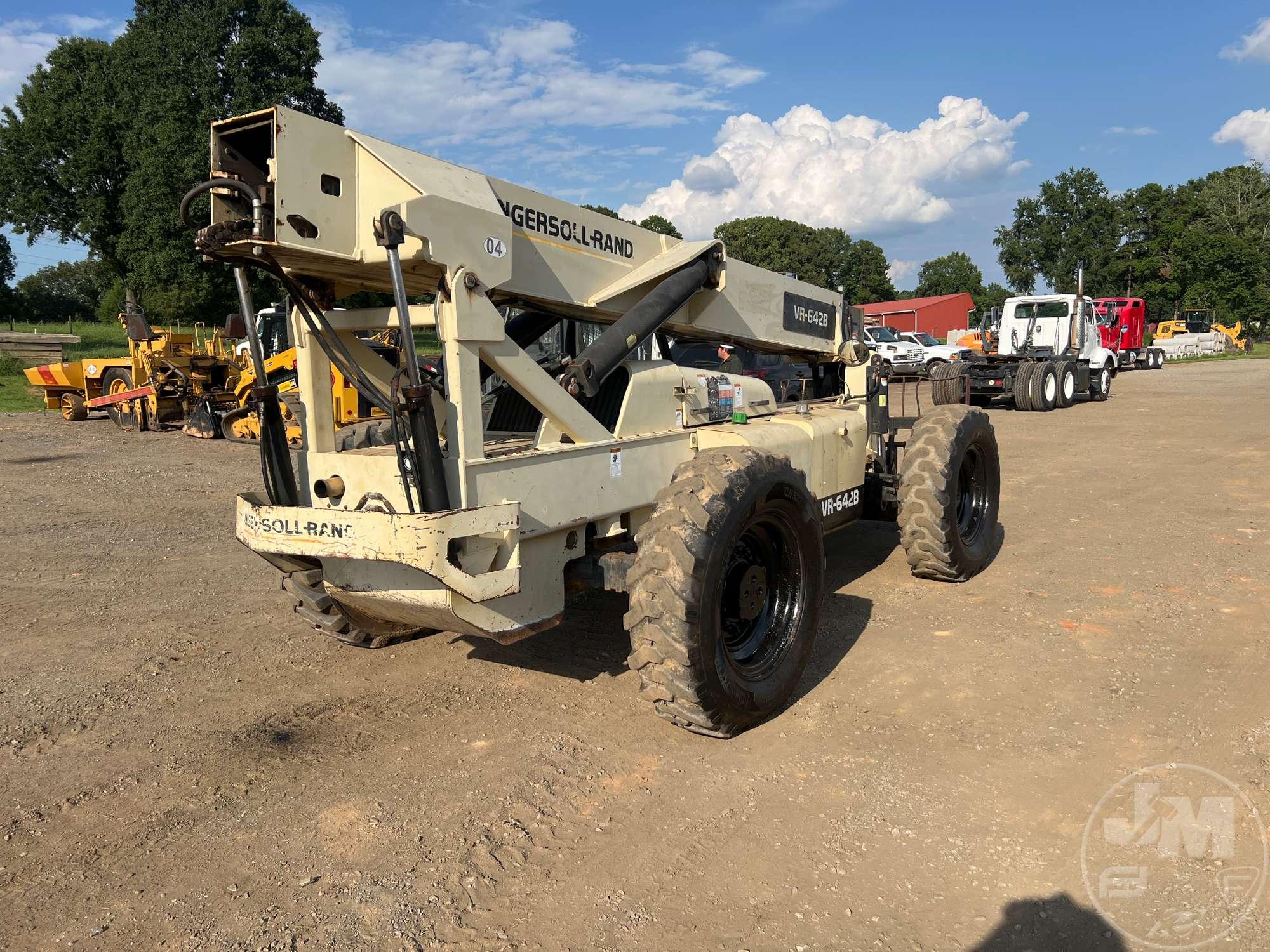 1999 INGERSOLL-RAND VR-642B TELESCOPIC FORKLIFT SN: 160690