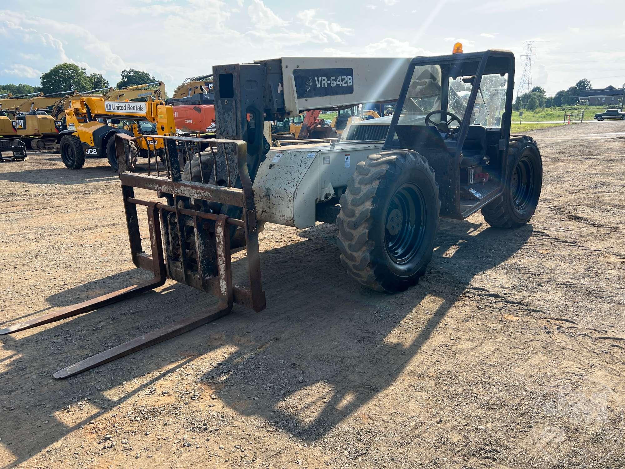 1999 INGERSOLL-RAND VR-642B TELESCOPIC FORKLIFT SN: 160690