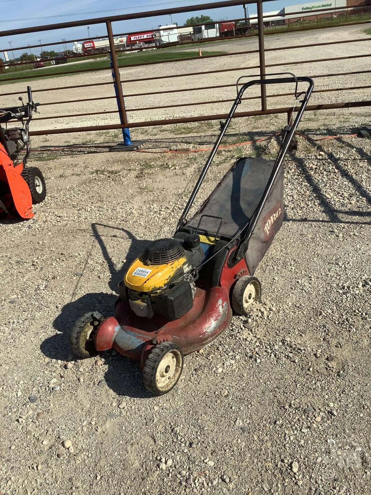 OHC 121 PUSH MOWER