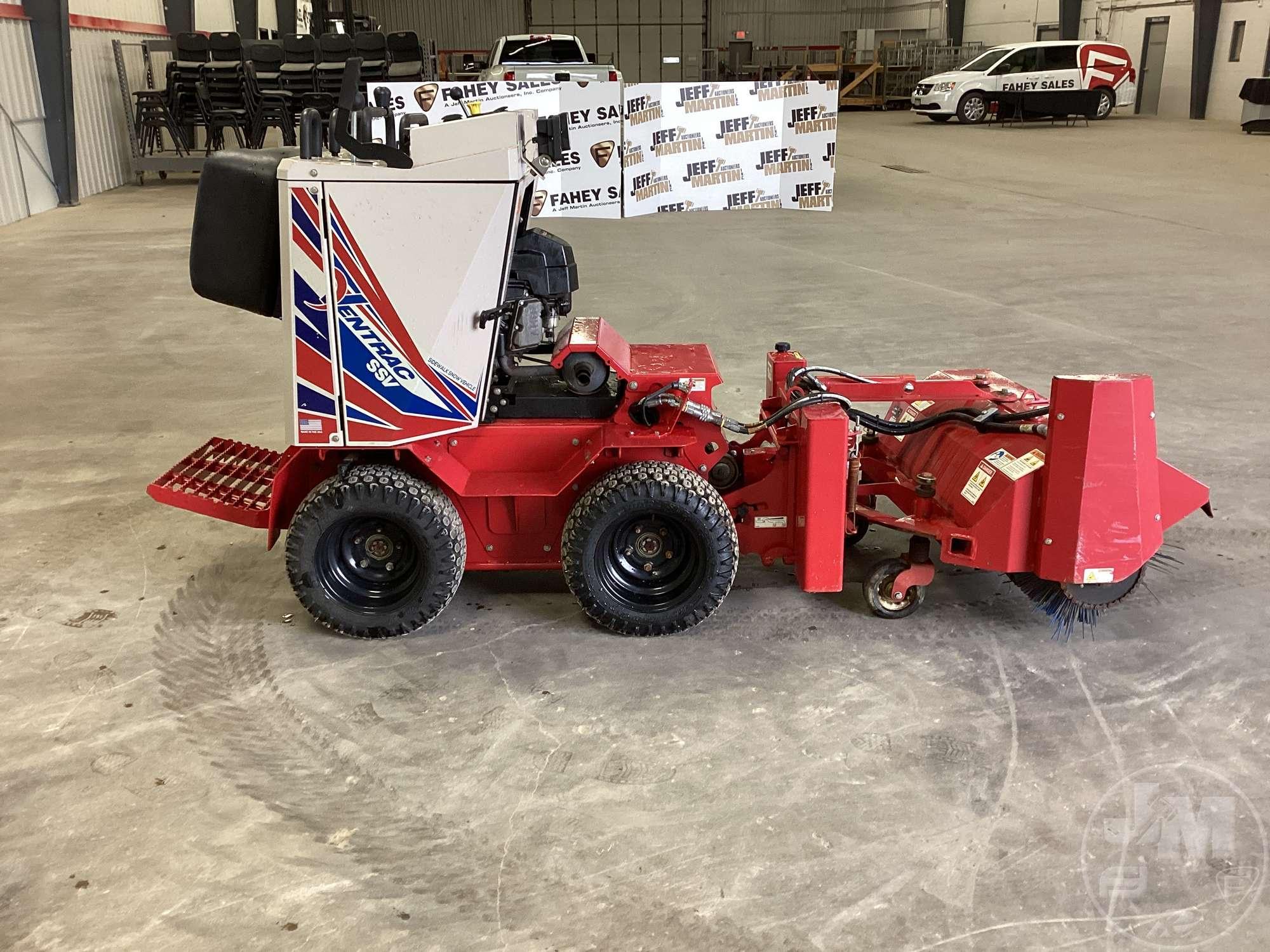 VENTRAC 2100C SN: 2100C-BP01392 SIDEWALK SNOW VEHICLE