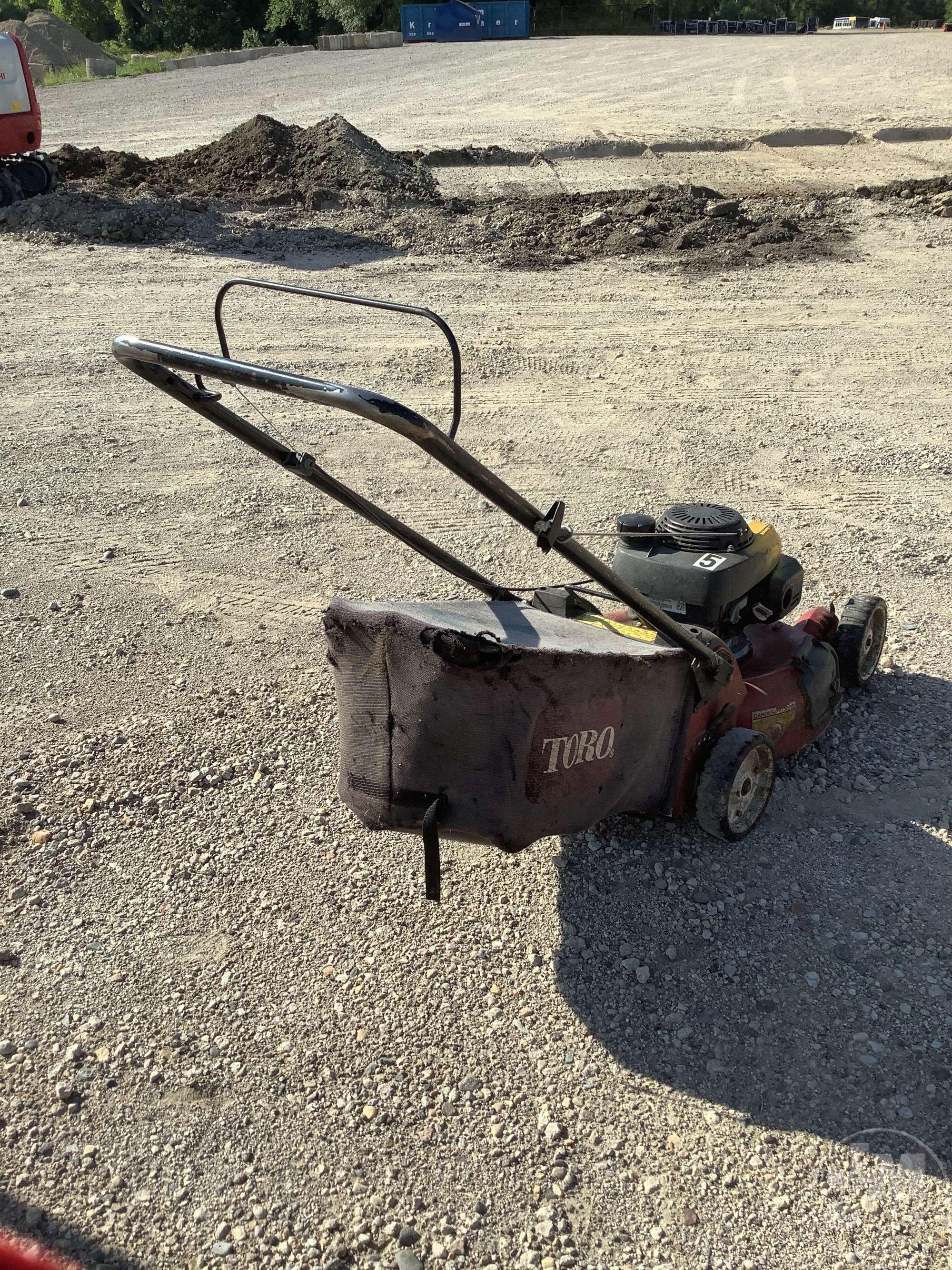 OHC 121 PUSH MOWER