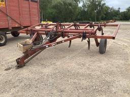 WHITE 466 CHISEL PLOW