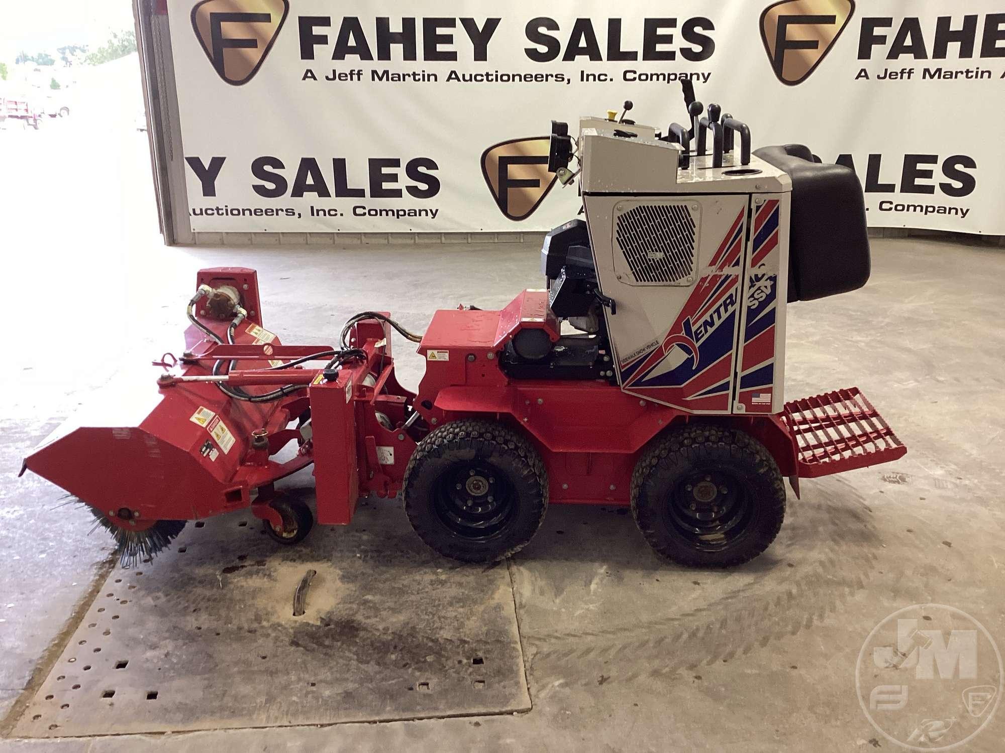 VENTRAC 2100C SN: 2100C-BP01392 SIDEWALK SNOW VEHICLE