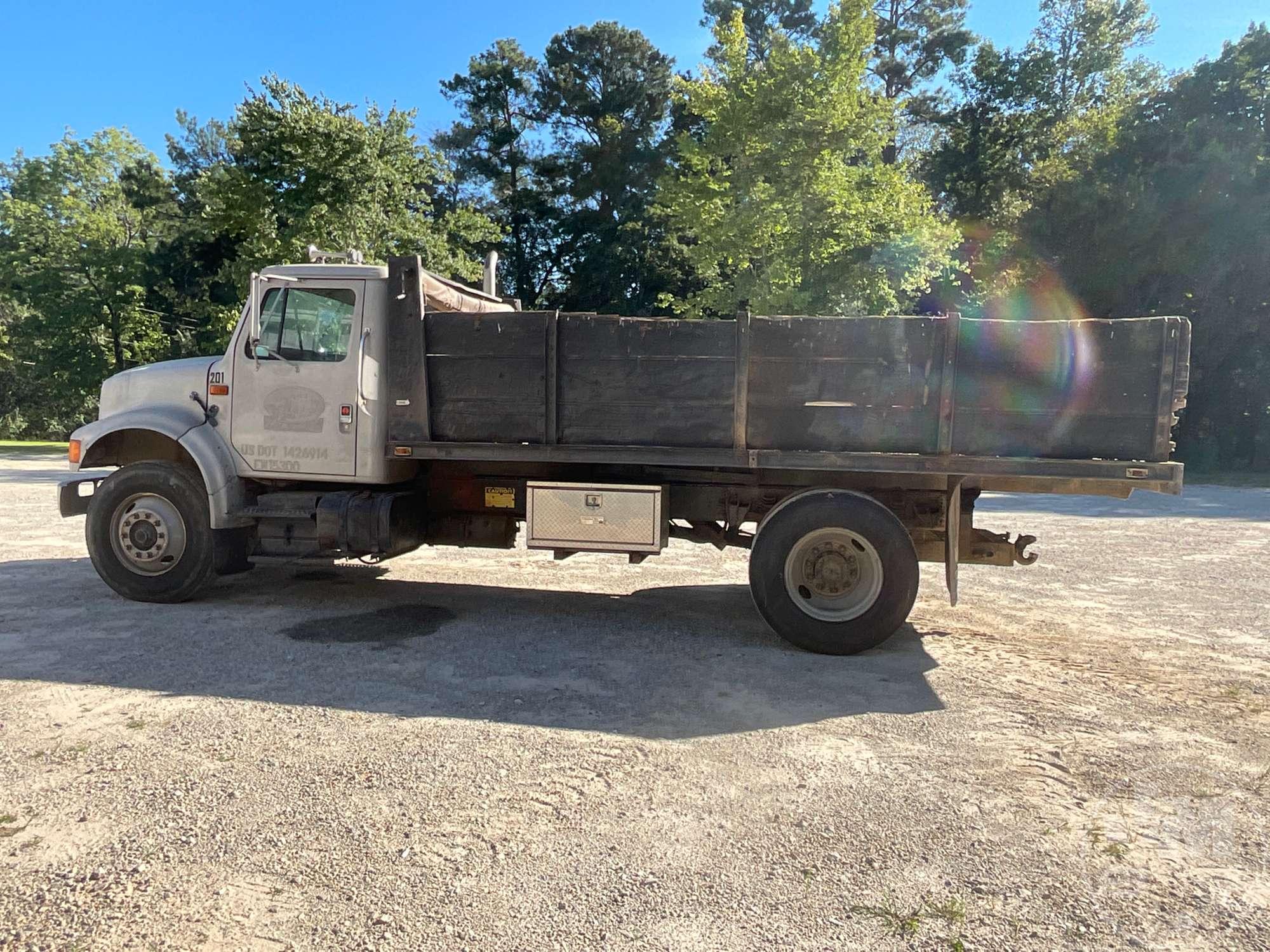 1991 INTERNATIONAL 4900 SINGLE AXLE DUMP TRUCK VIN: 1HTSDZ7N7MH330781