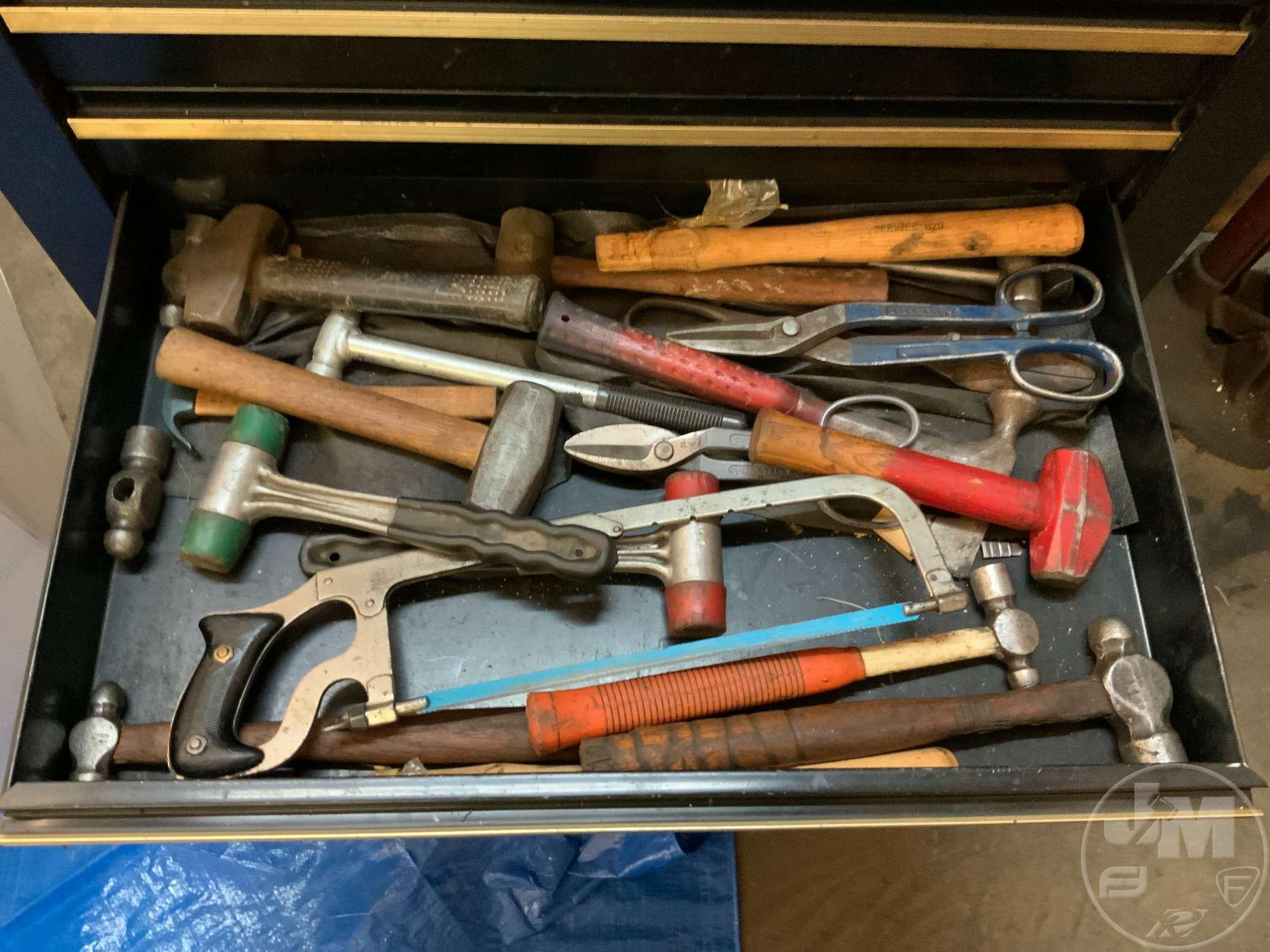 CRAFTSMAN TOOL BOX