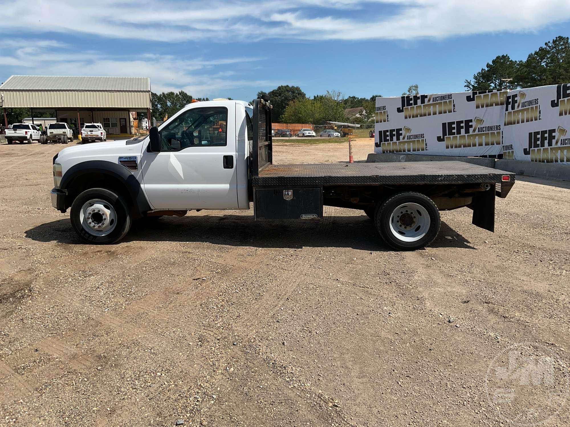 2008 FORD F-450 VIN: 1FDXF46R48EA29148 REGULAR CAB FLATBED TRUCK