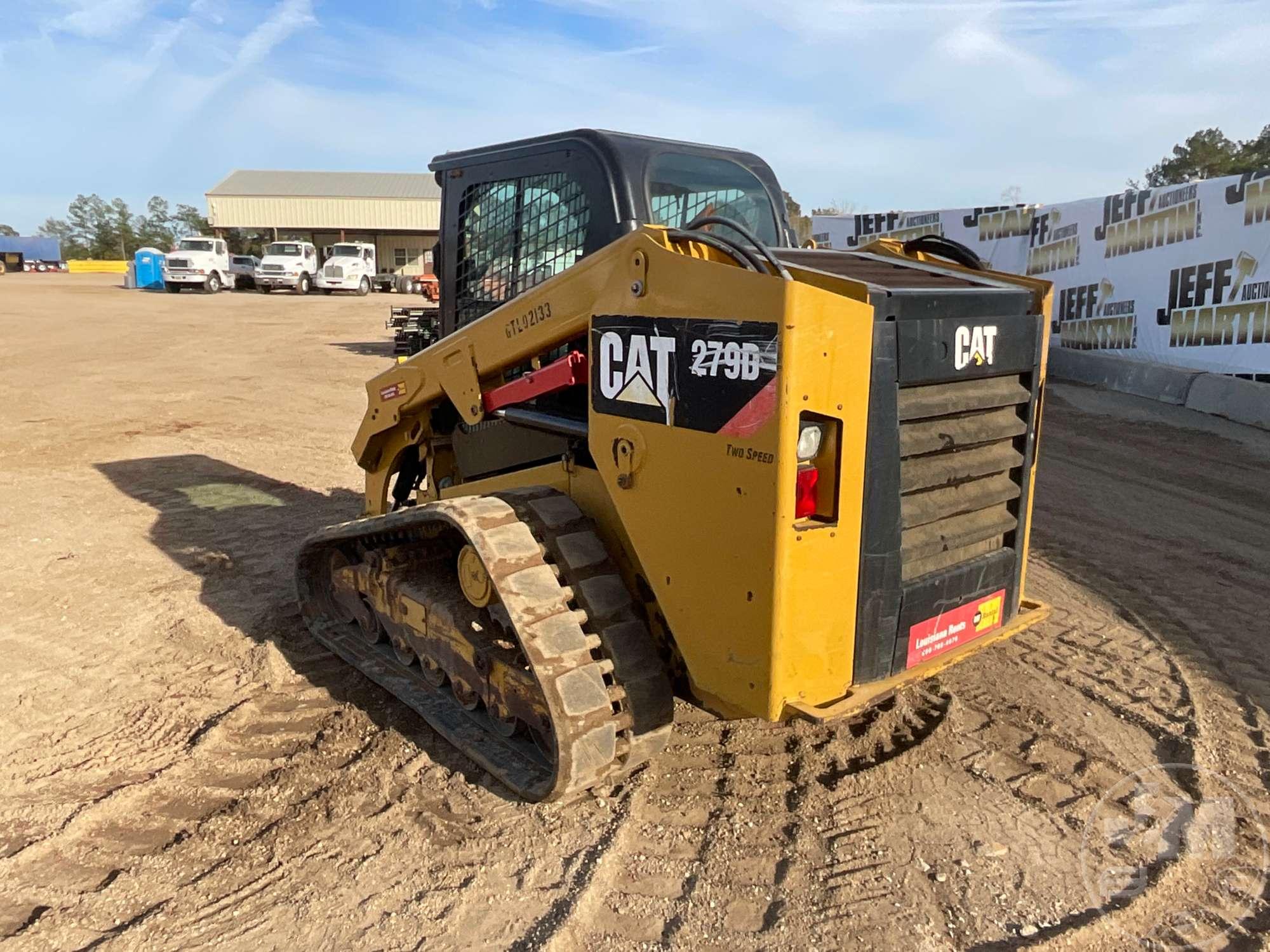 2015 CATERPILLAR MODEL 279D MULTI TERRAIN LOADER SN: GTL02133 CAB