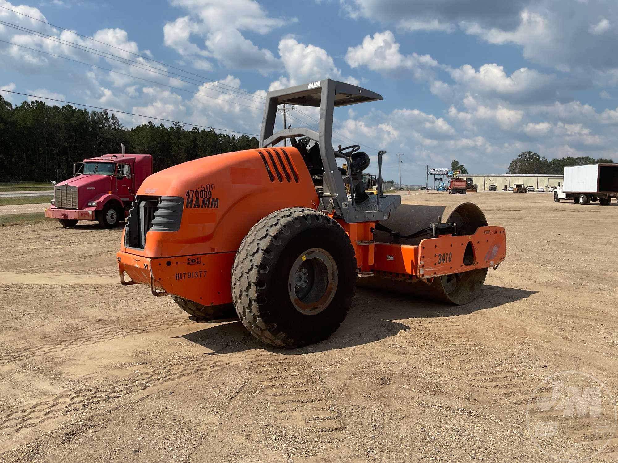 2011 HAMM 3410 SN: 3410/H179 SINGLE DRUM VIBRATORY ROLLER