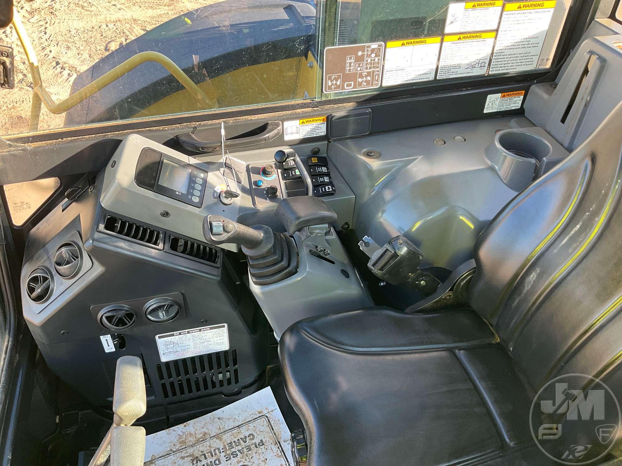 YANMAR VIO80 MINI EXCAVATOR SN: YMRV1080CGAJAF231