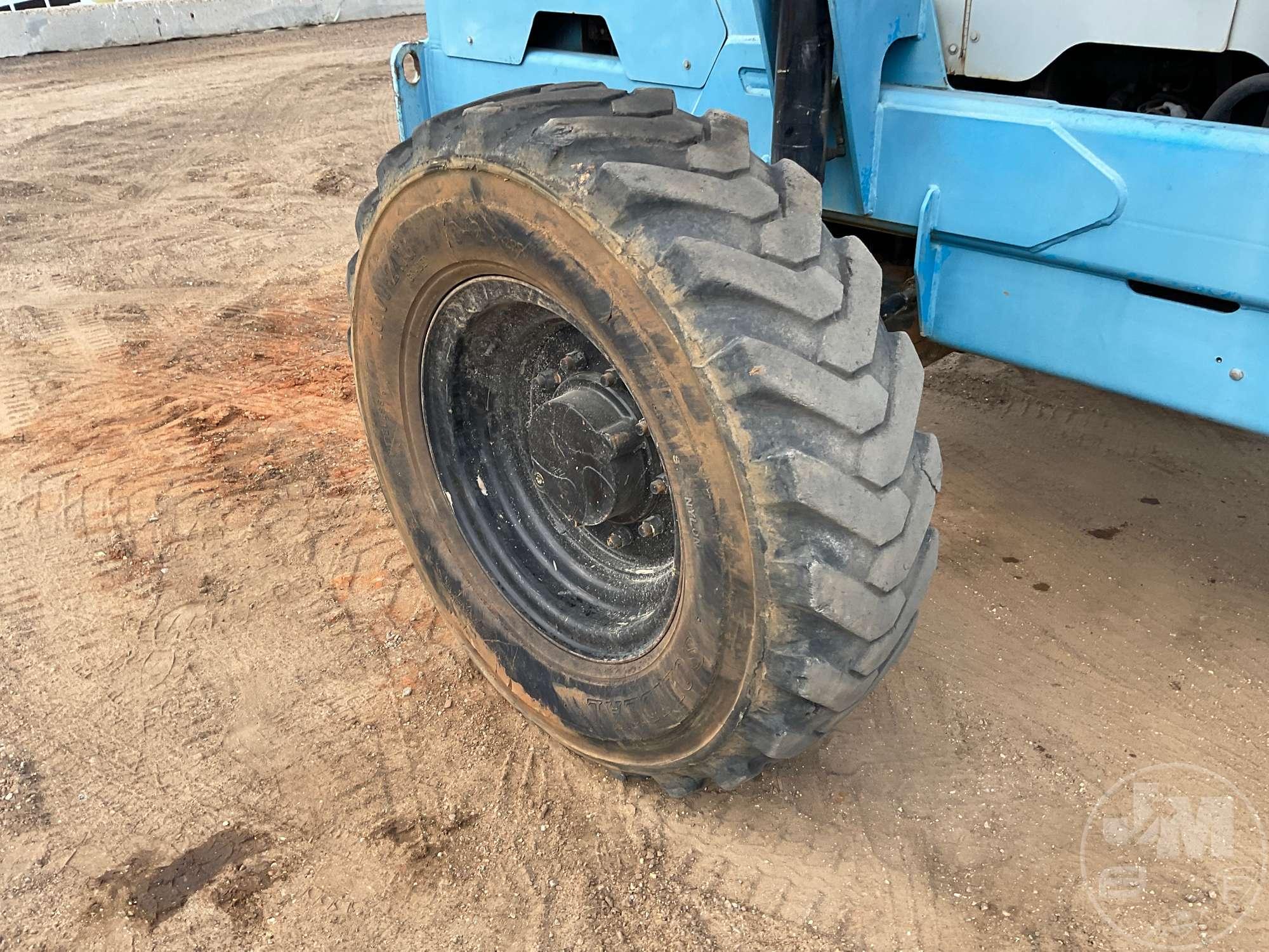 GENIE GTH-644 TELESCOPIC FORKLIFT