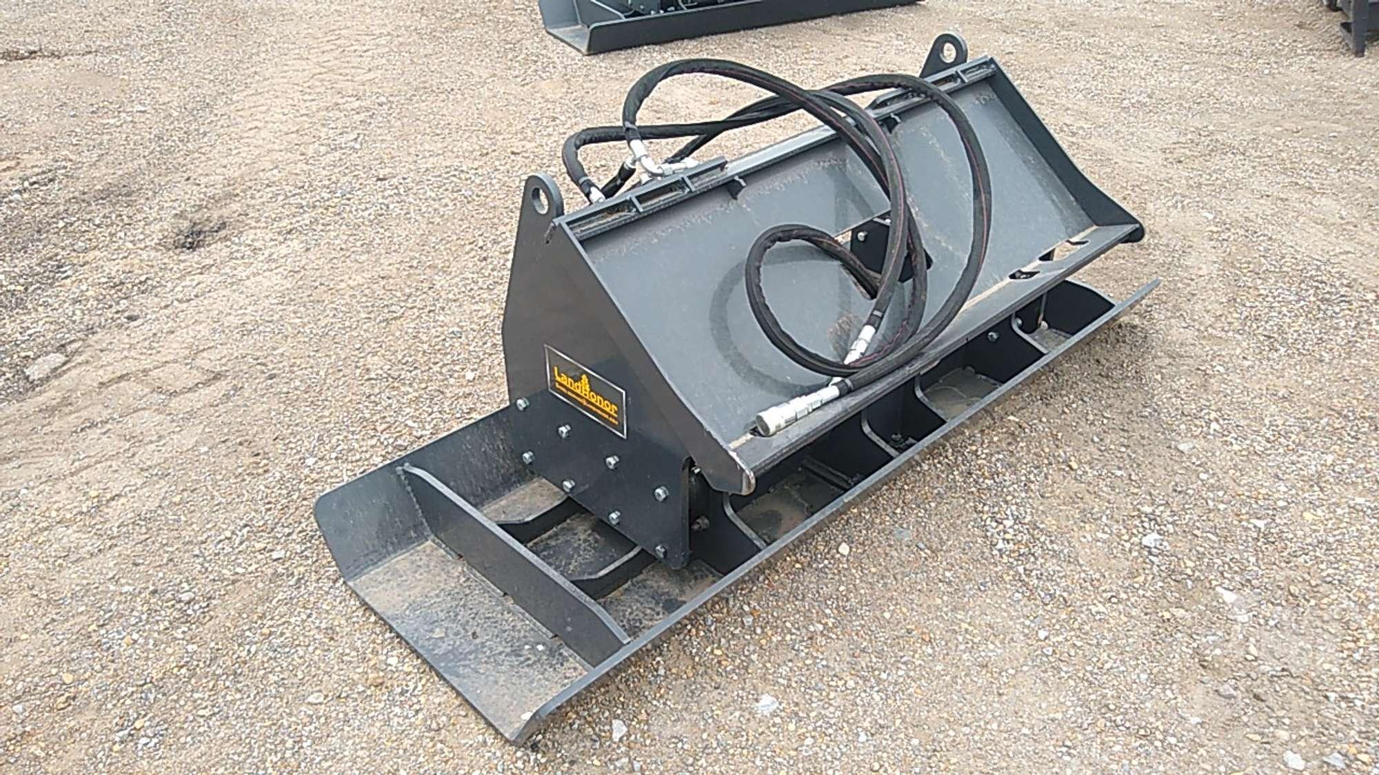 LANDHONOR VIBRATORY PLATE COMPACTOR 72 INCHES