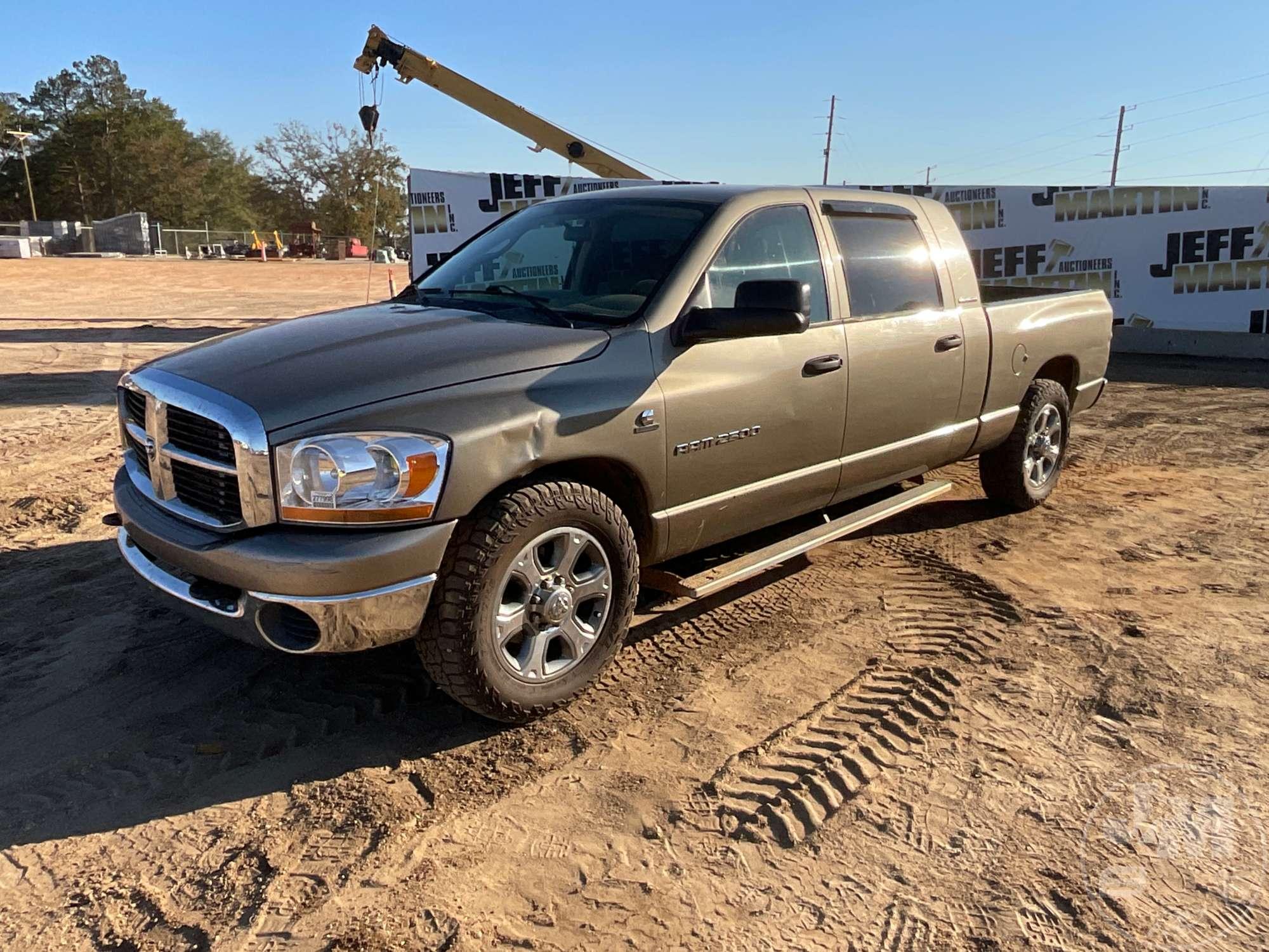 2006 DODGE RAM 2500 SLT  MEGA CREW CAB 3/4 TON PICKUP VIN: 3D7KR29C86G209021