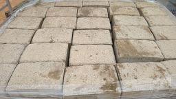 QUANTITY OF LANDSCAPE PAVERS