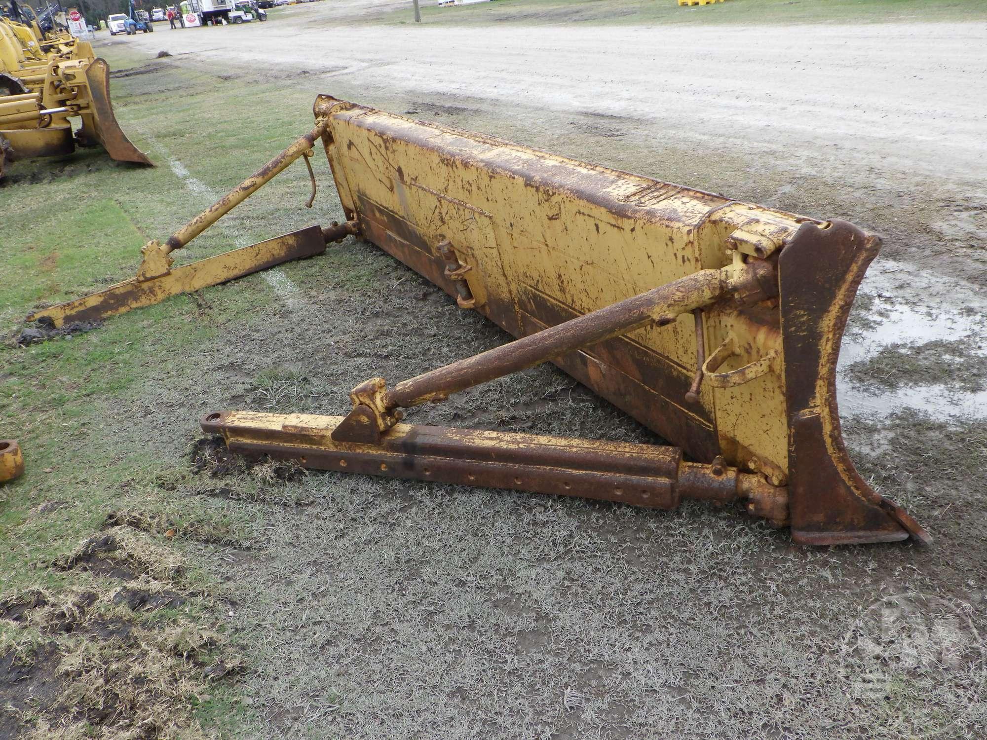 1969 CATERPILLAR D7E SN: 48A12273 CRAWLER TRACTOR CANOPY