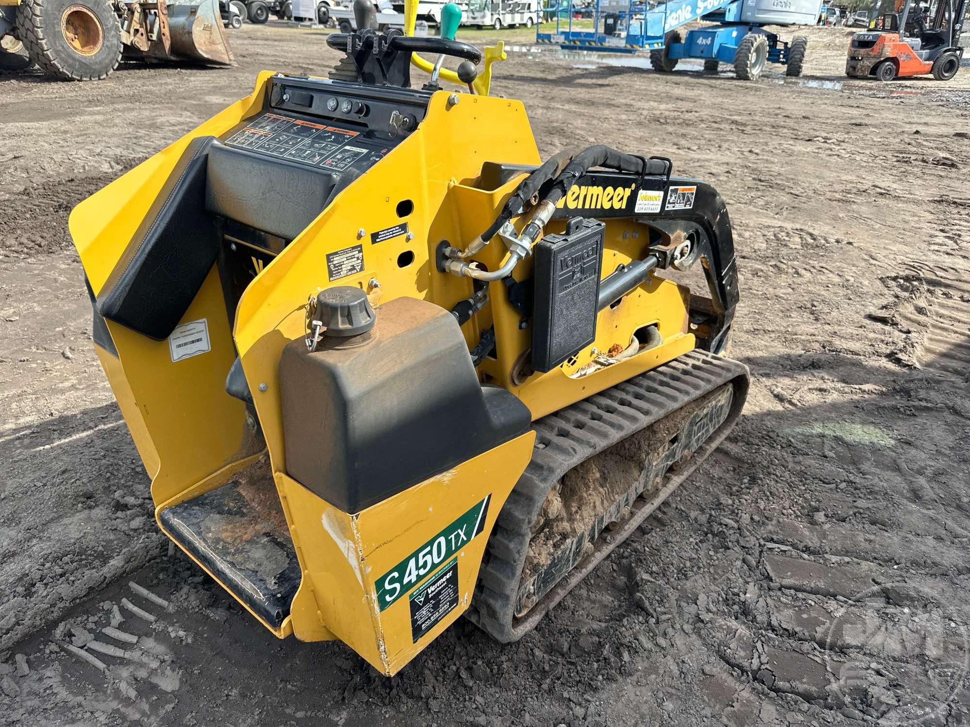 2022 VERMEER MODEL S450TX MULTI TERRAIN LOADER SN: 1VRD060BEN1002202