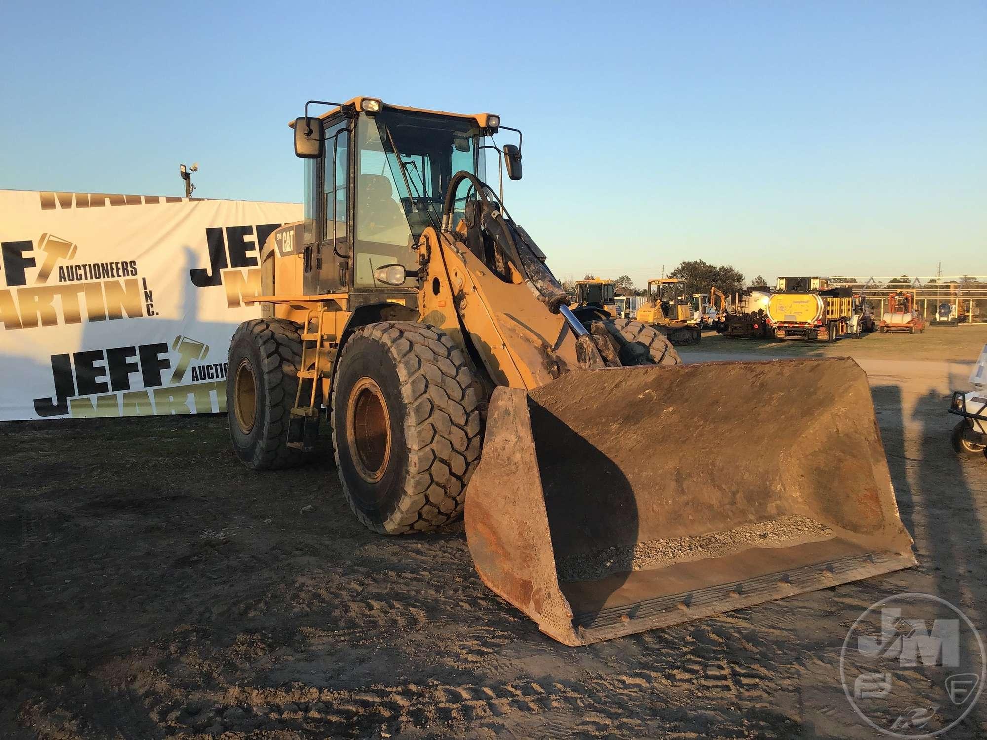 2011 CATERPILLAR 924H WHEEL LOADER SN: CAT0924HKHXC02019