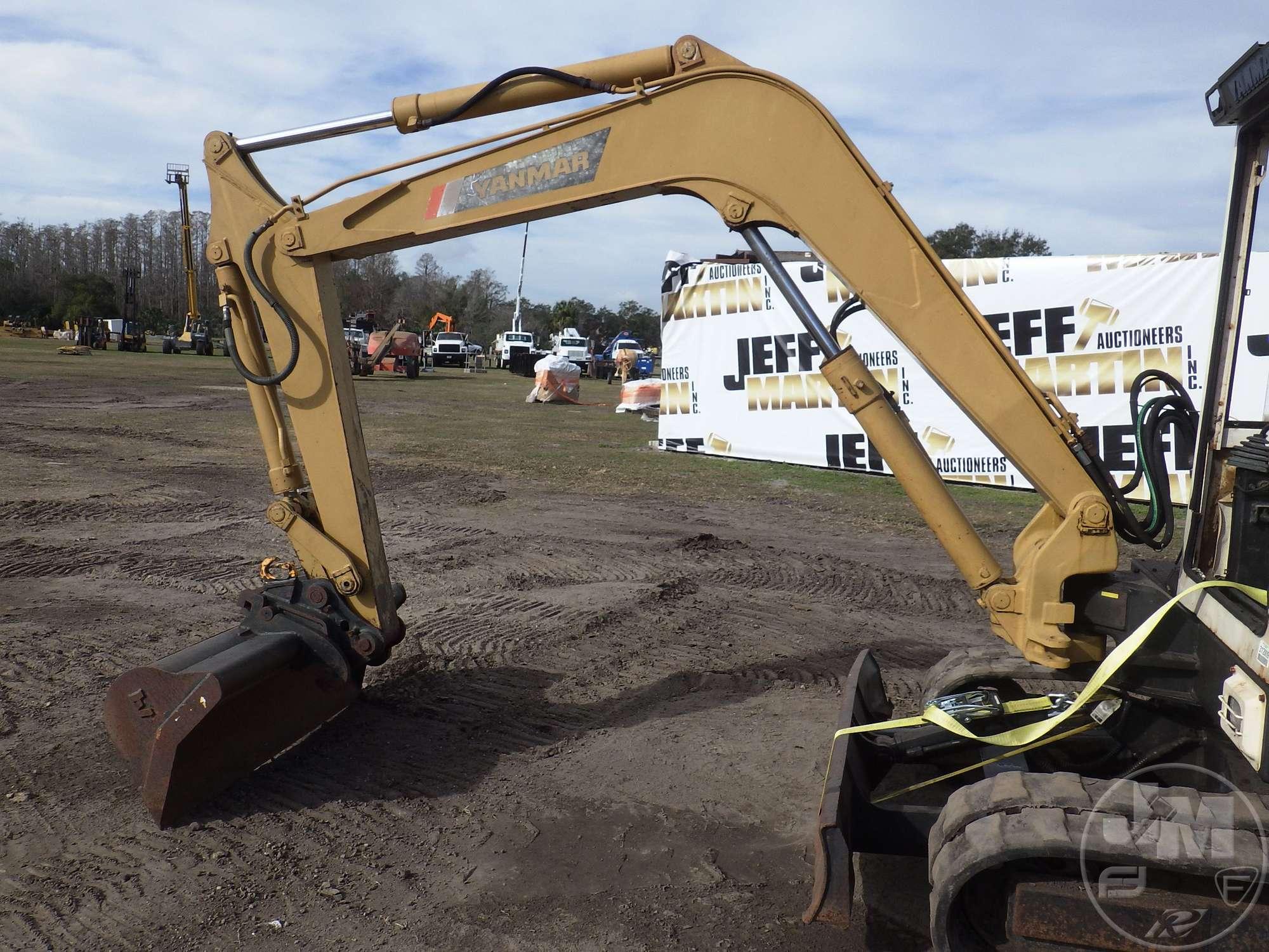 YANMAR YB451-2UZ MINI EXCAVATOR SN: 20684