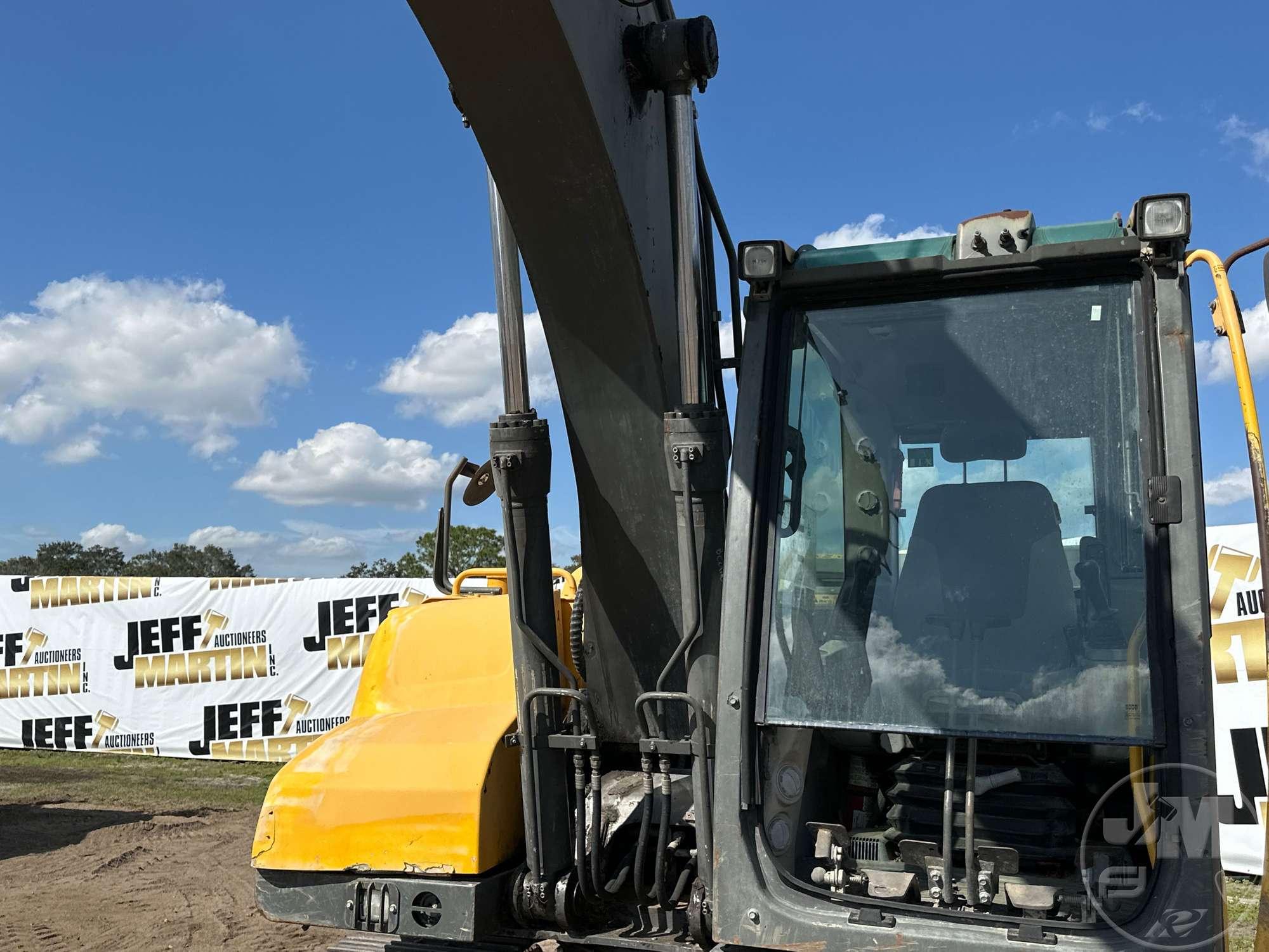 2013 VOLVO EC140DL HYDRAULIC EXCAVATOR SN: VCE140DE00210453