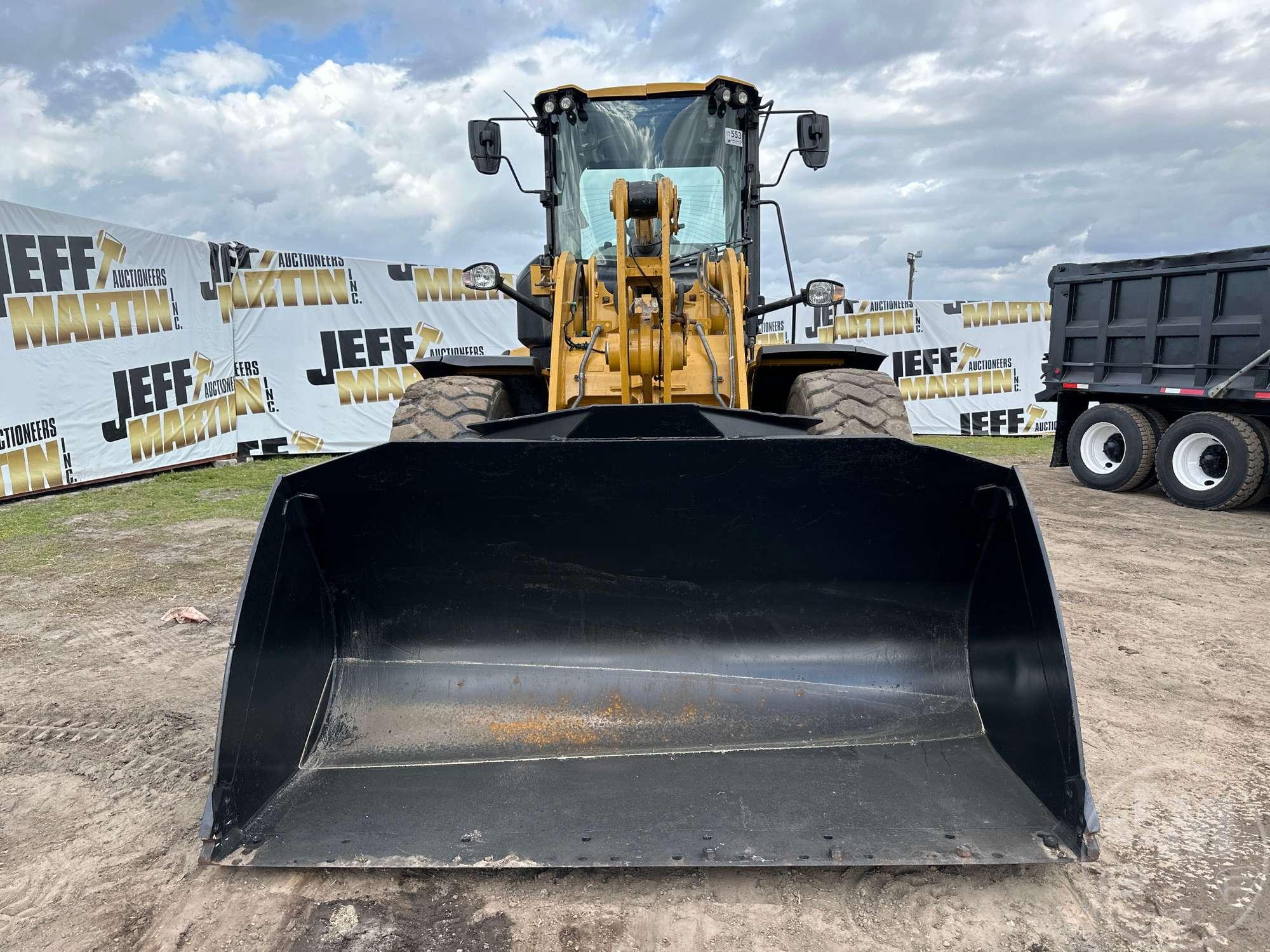 CATERPILLAR 938M WHEEL LOADER SN: CAT0938MHJ3R00548