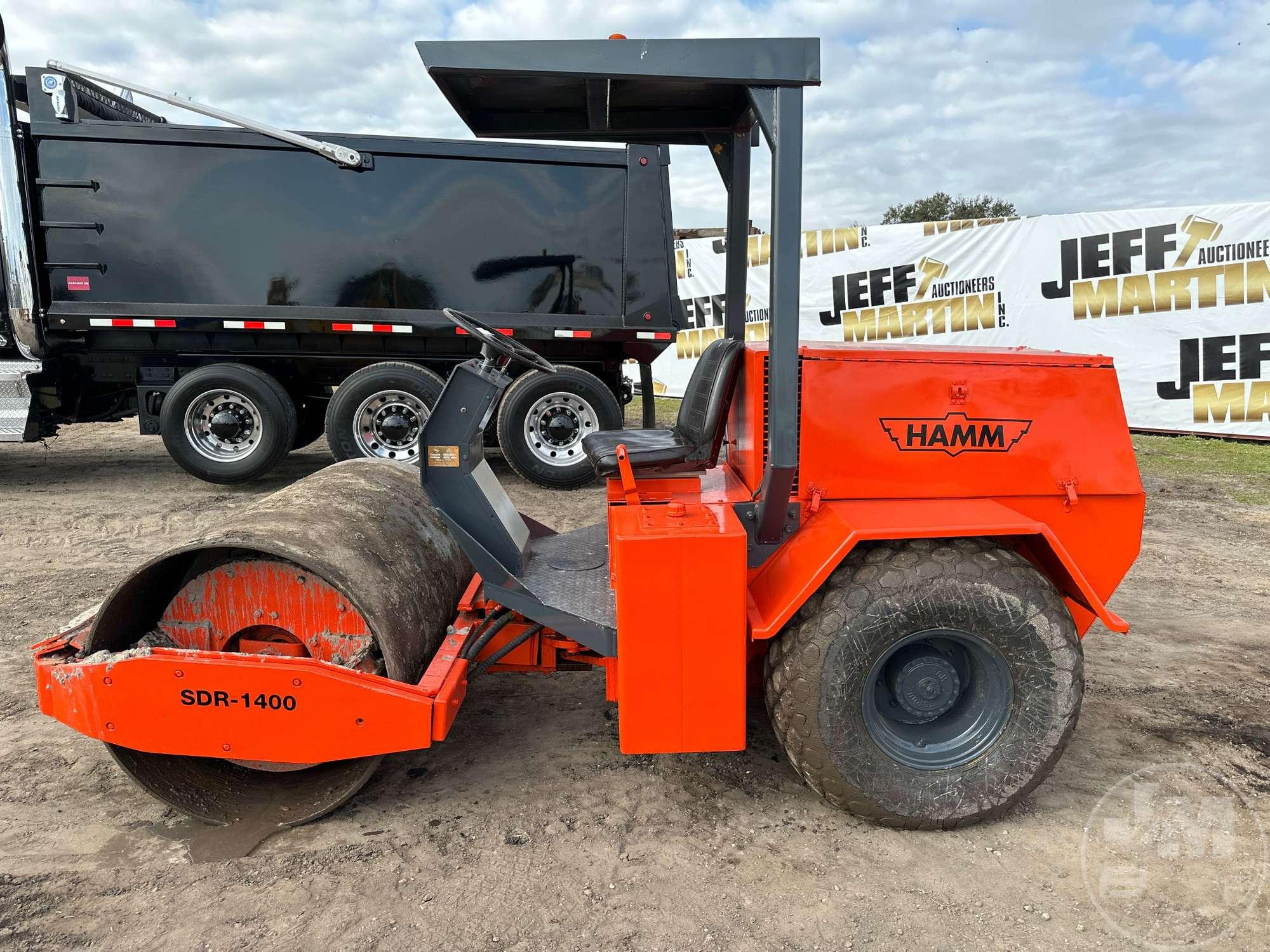 1984 HAMM SDR-1400 SINGLE DRUM VIBRATORY ROLLER SN: 0233