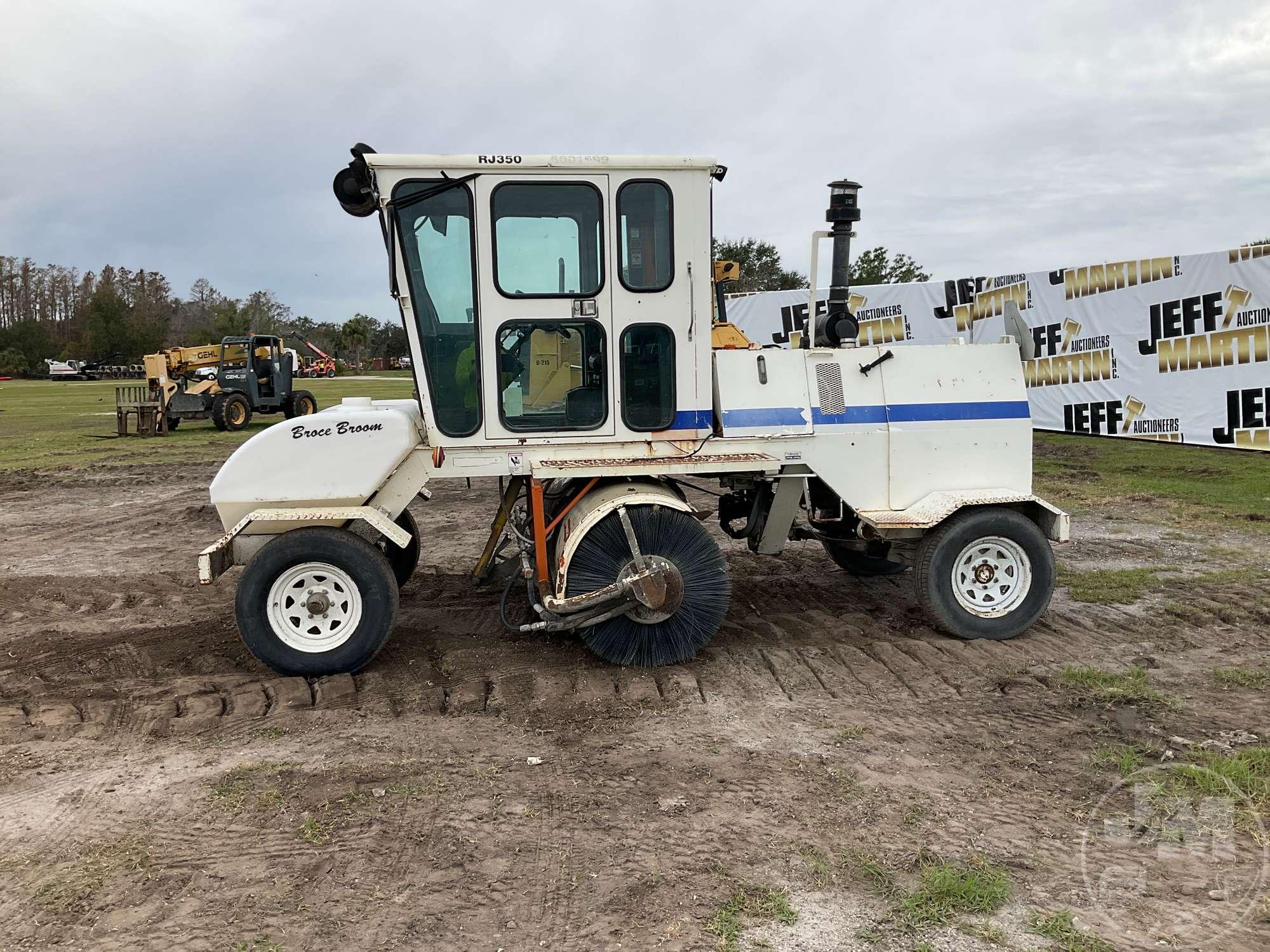 2009 BROCE RJ350 SN: 406461 SWEEPER