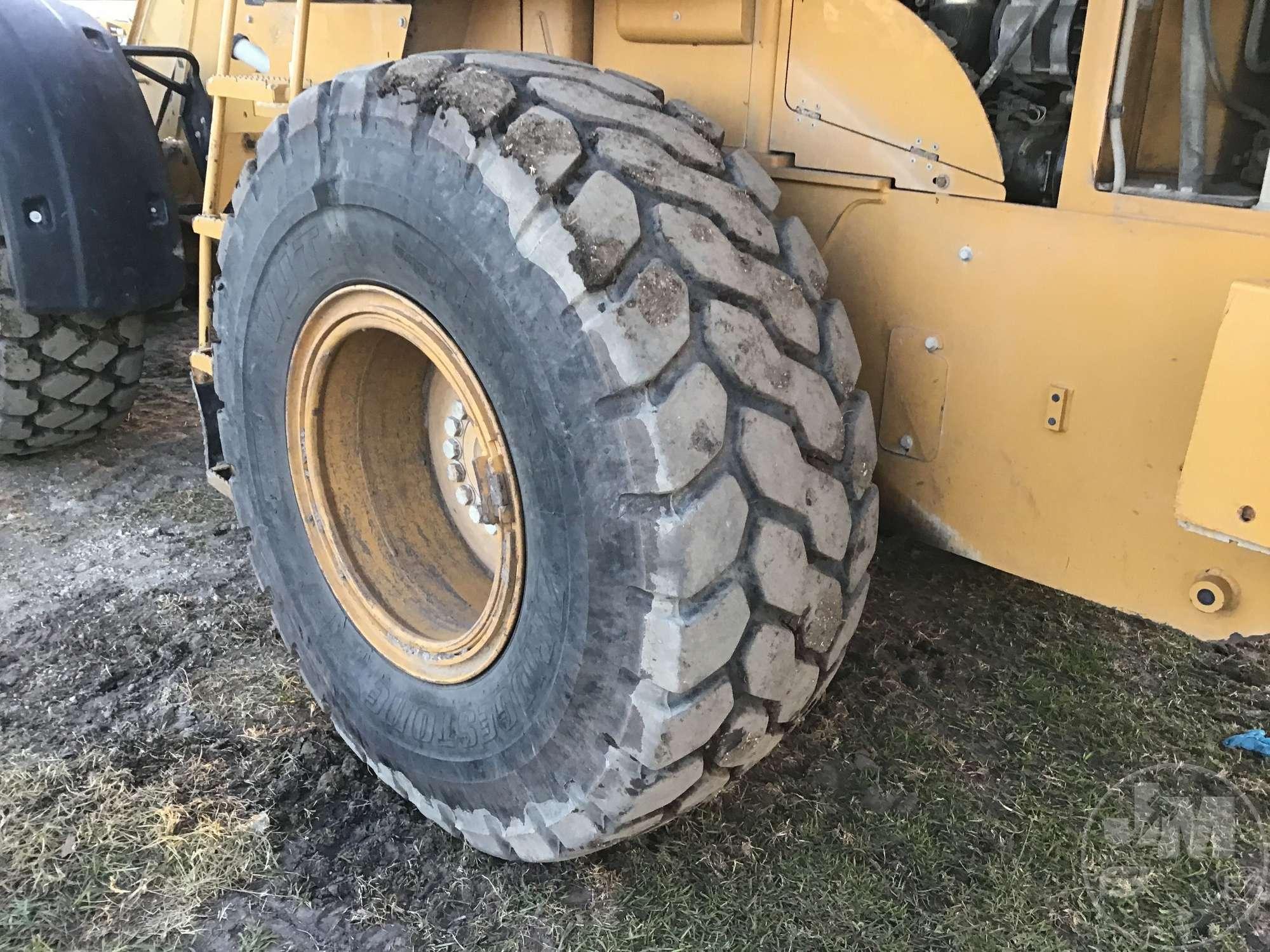 2011 CATERPILLAR 924H WHEEL LOADER SN: CAT0924HKHXC02019