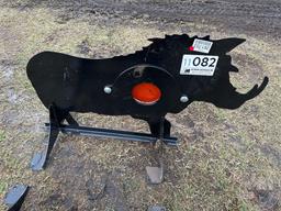 (UNUSED) 3/8" AR500 STEEL WILD BOAR SHOOTING TARGET W/HEART FLAPPER