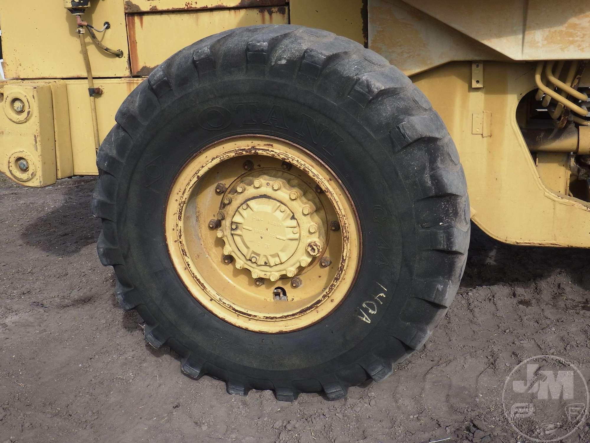 1990 CATERPILLAR IT18B WHEEL LOADER SN: 4ZD00806