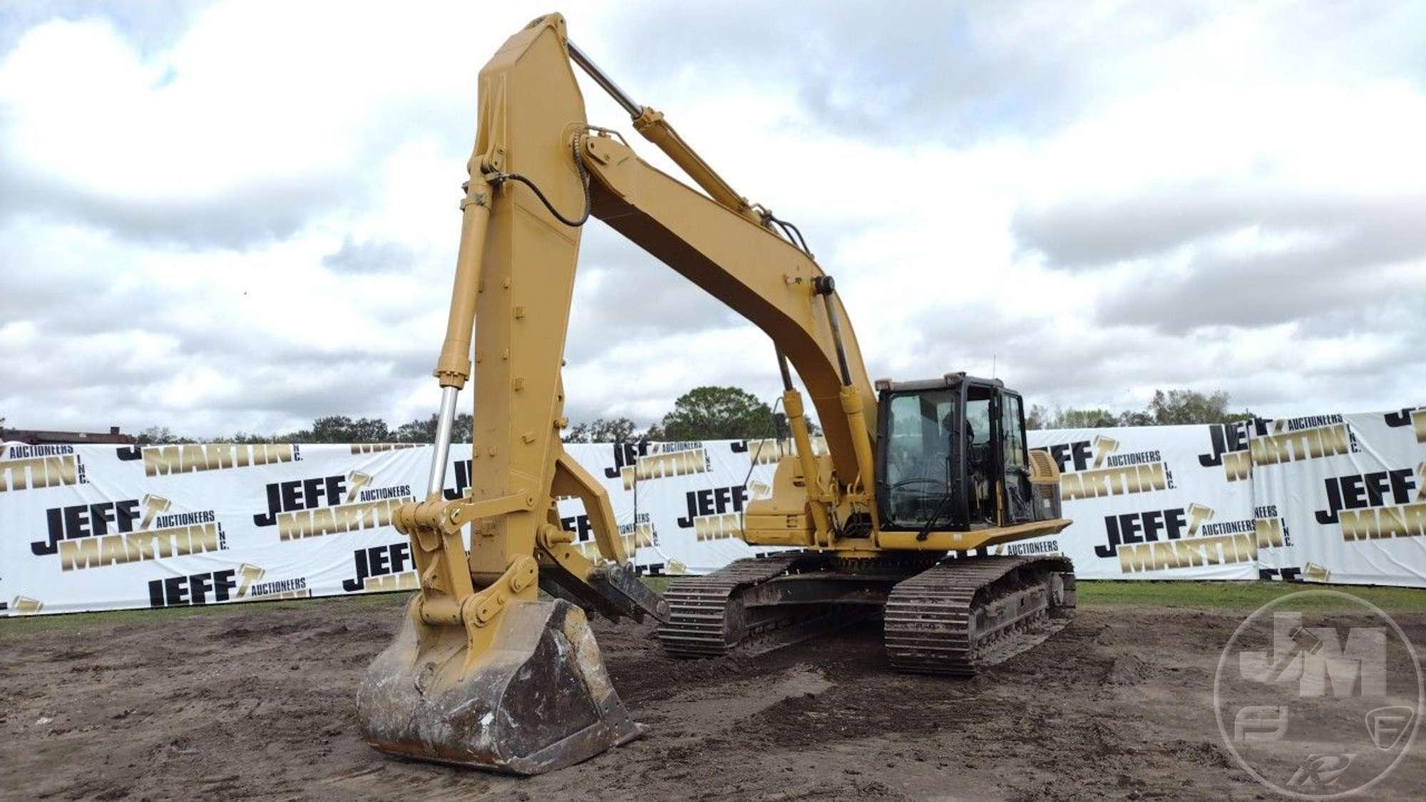 CATERPILLAR 325D HYDRAULIC EXCAVATOR SN: L00304