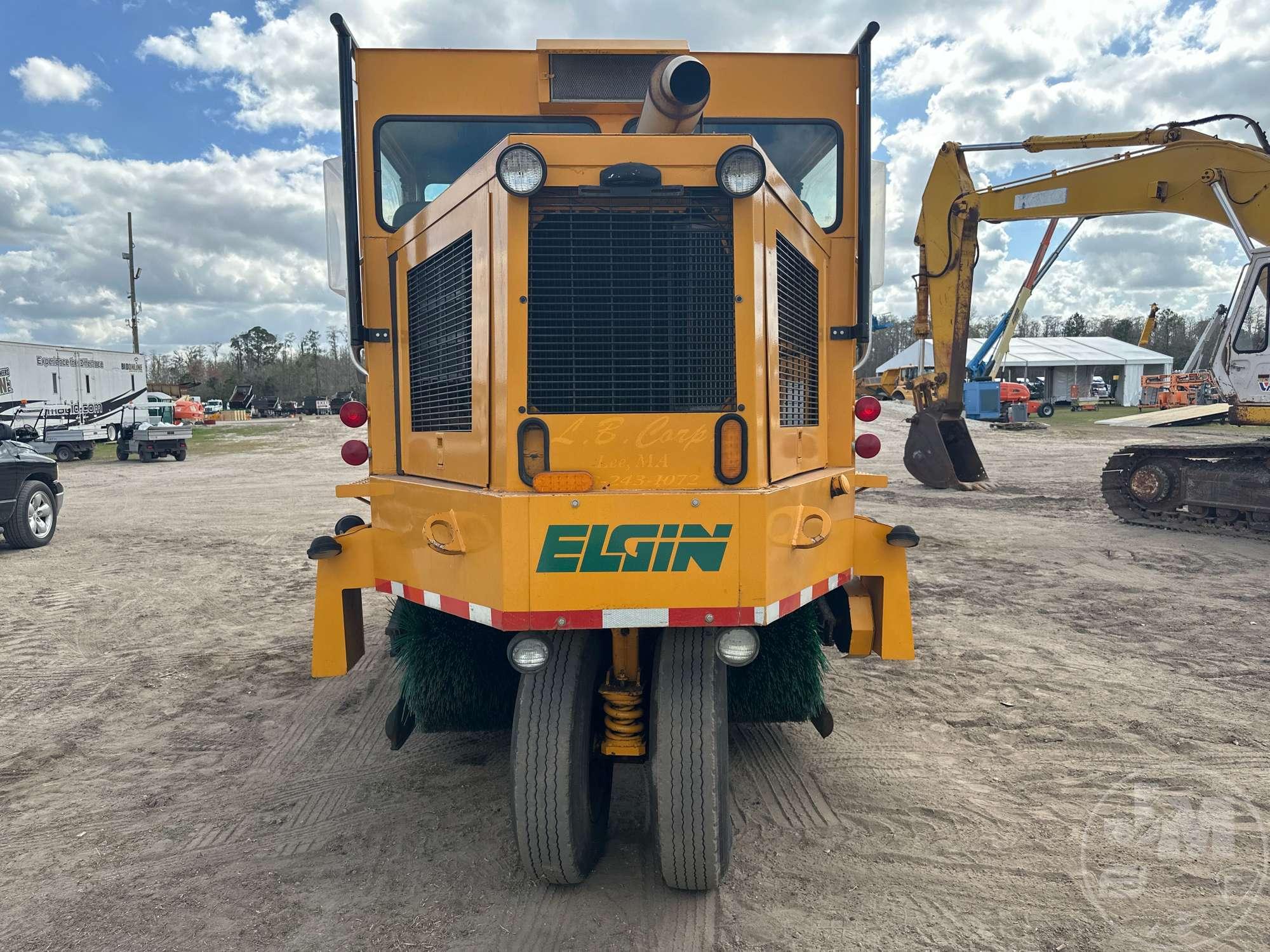 1999 ELGIN PELICAN VIN: S8693D S SWEEPER TRUCK