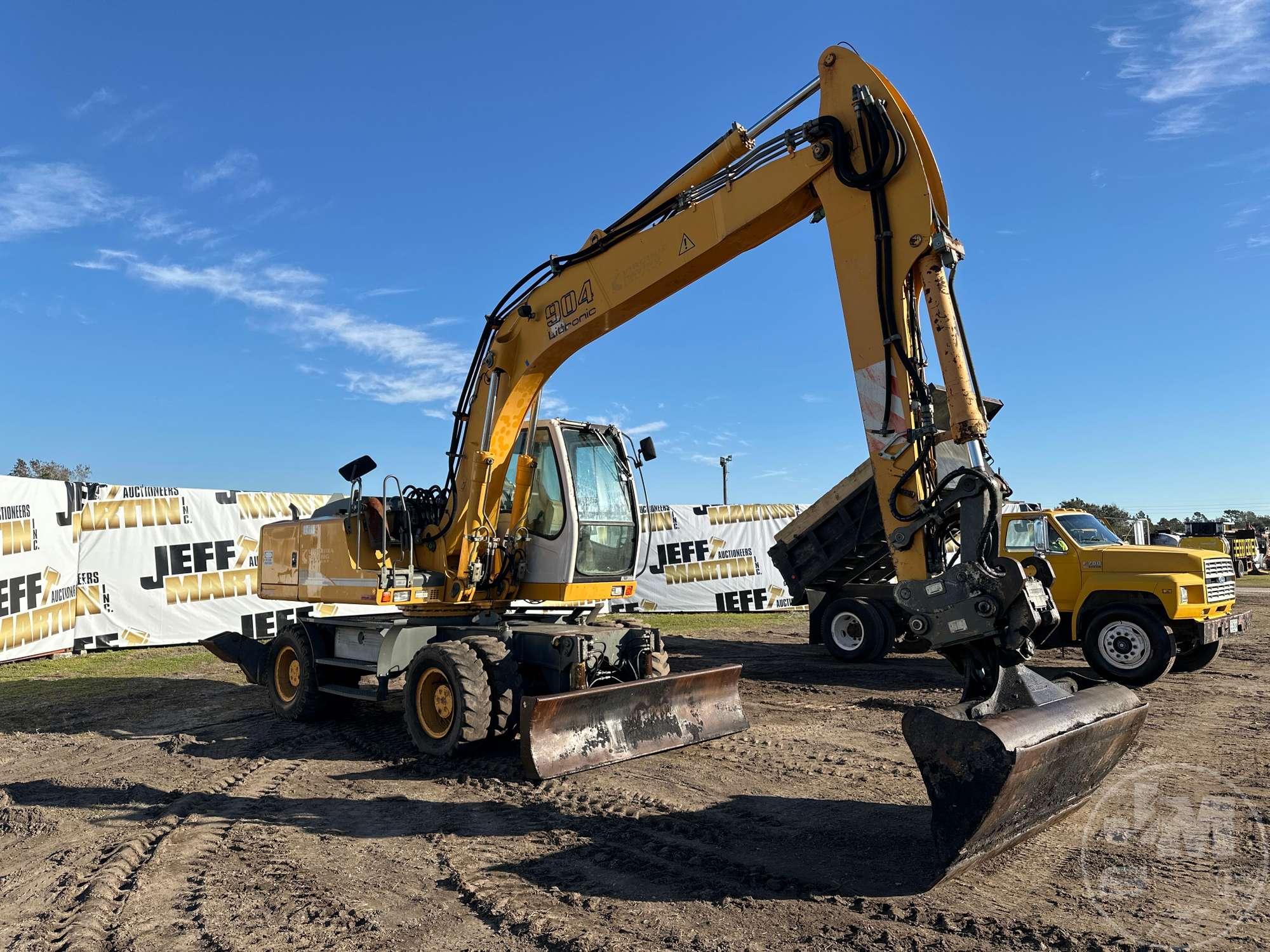 2007 LIEBHERR A904C MOBILE EXCAVATOR SN: WLHZ0441CZK027986