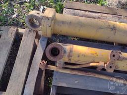 QTY OF (2) HYDRAULIC CYLINDERS